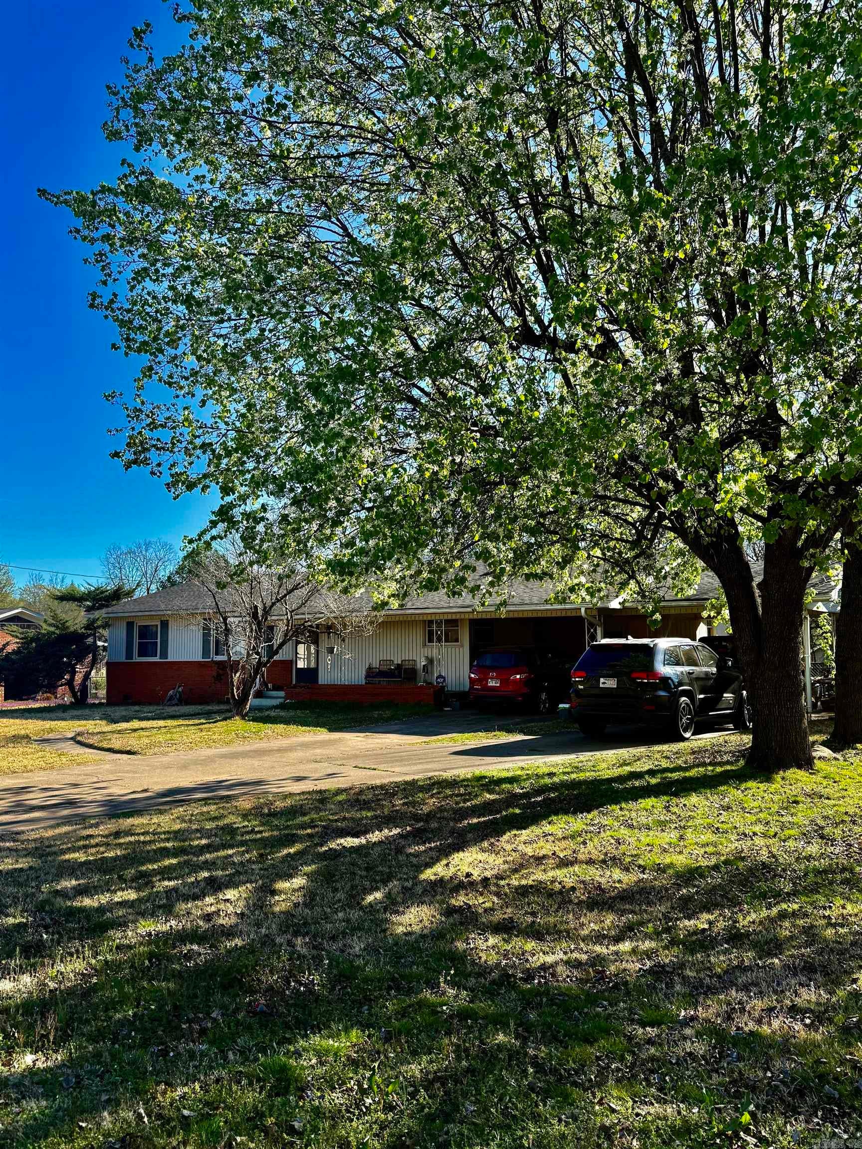 Home in Clarksville, AR 72830 — photo 2
