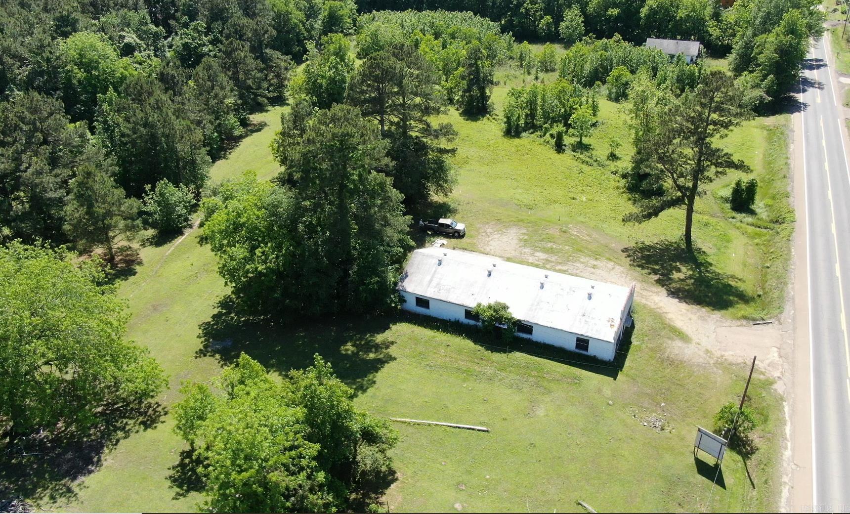 Home in Warren, AR 71671 — photo 2