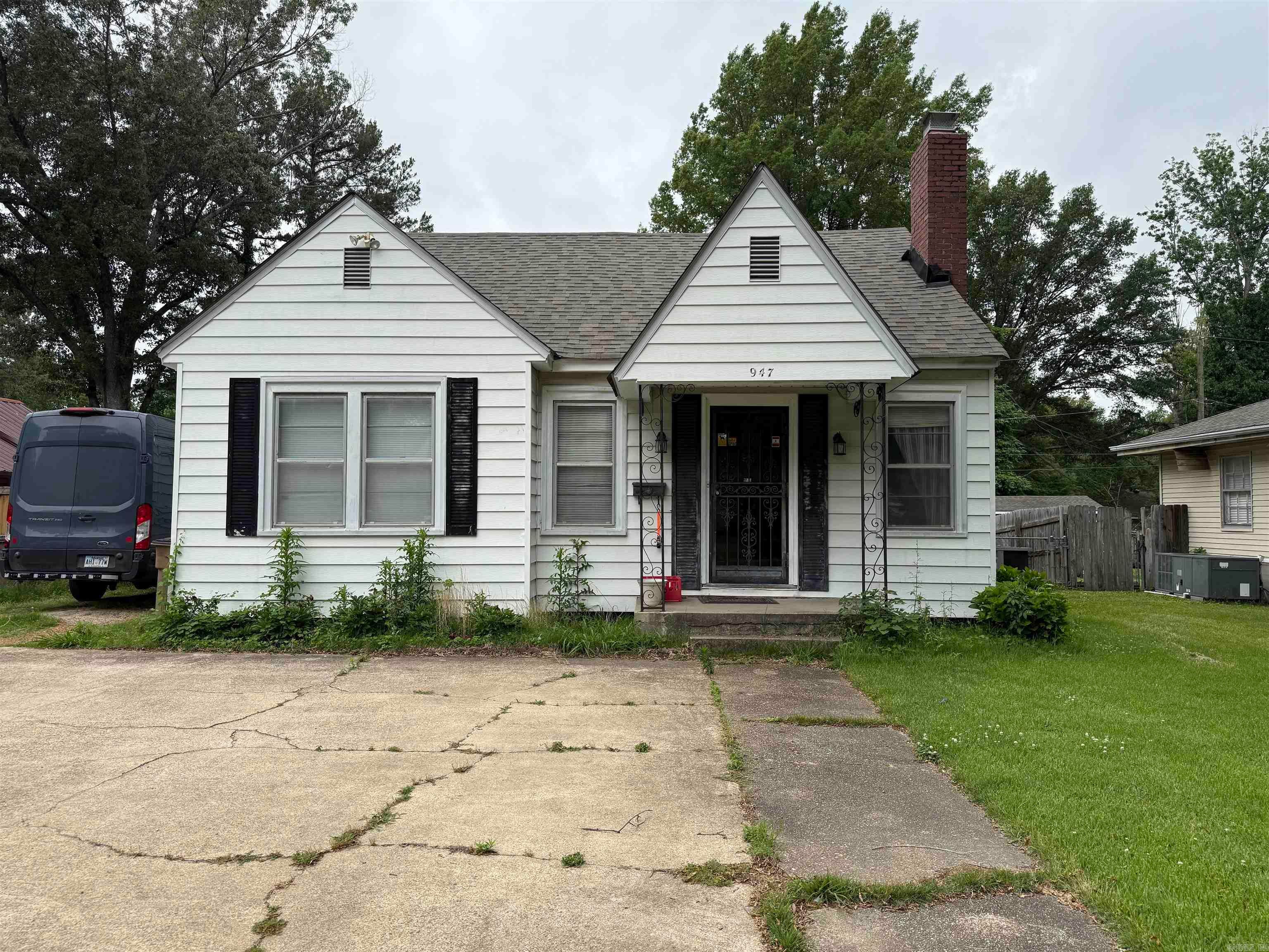 947 Cherry Street — photo
