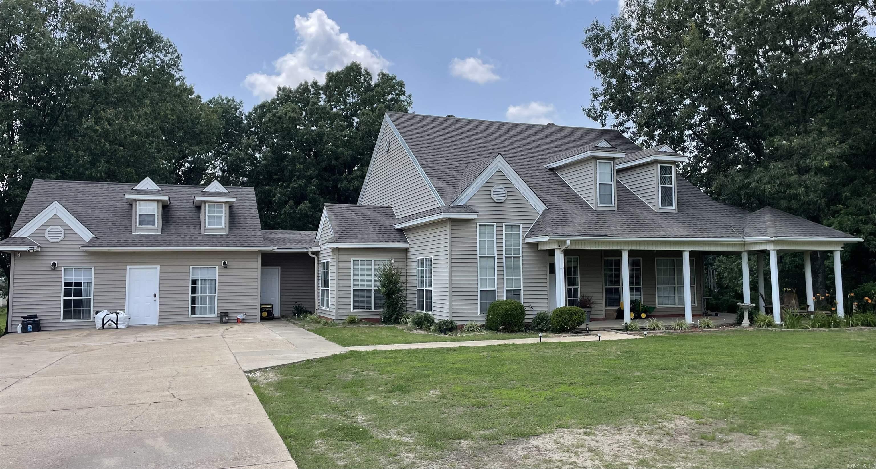 325 County Road 367 — photo
