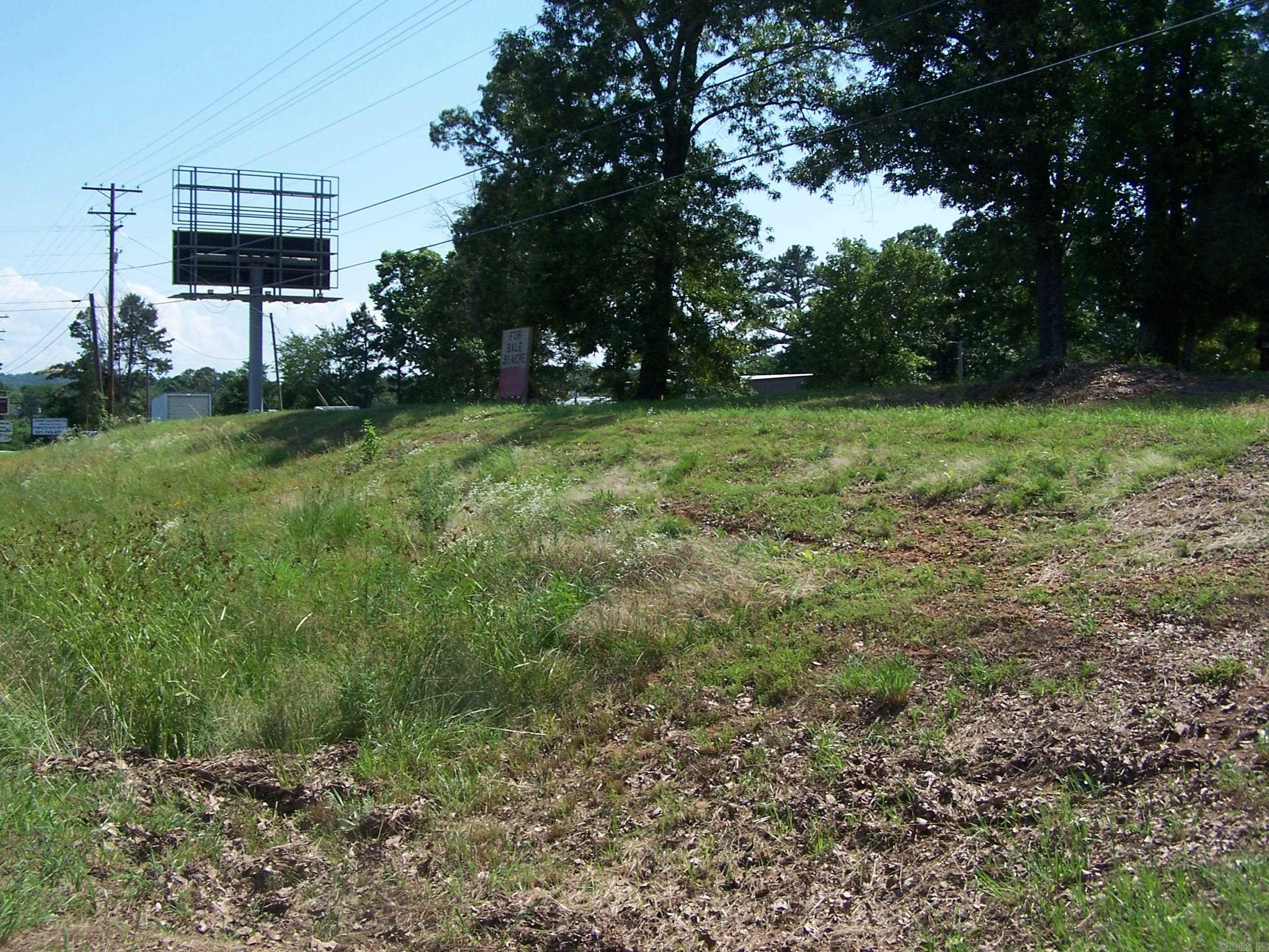 Home in Clinton, AR 72031 — photo 2