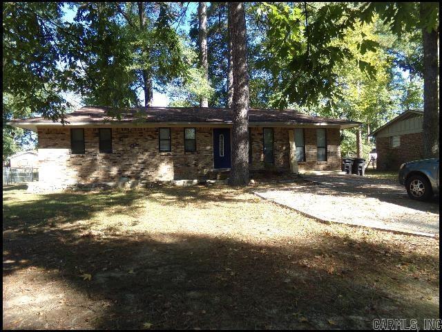 1000 Stirrup Place — photo