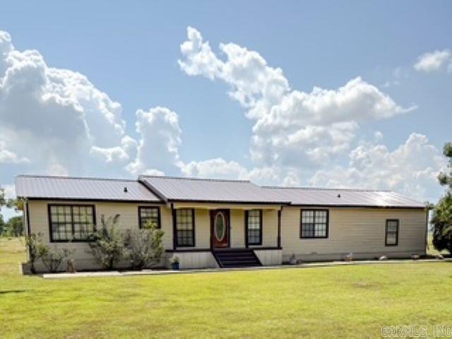 608 S Highway 35 — photo