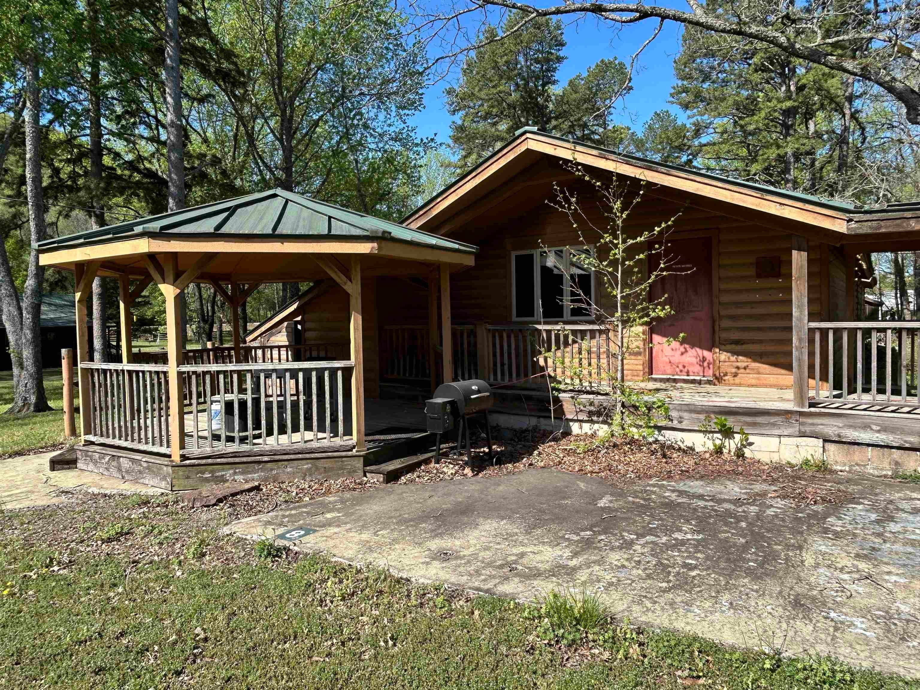 5 Lobo Road — photo