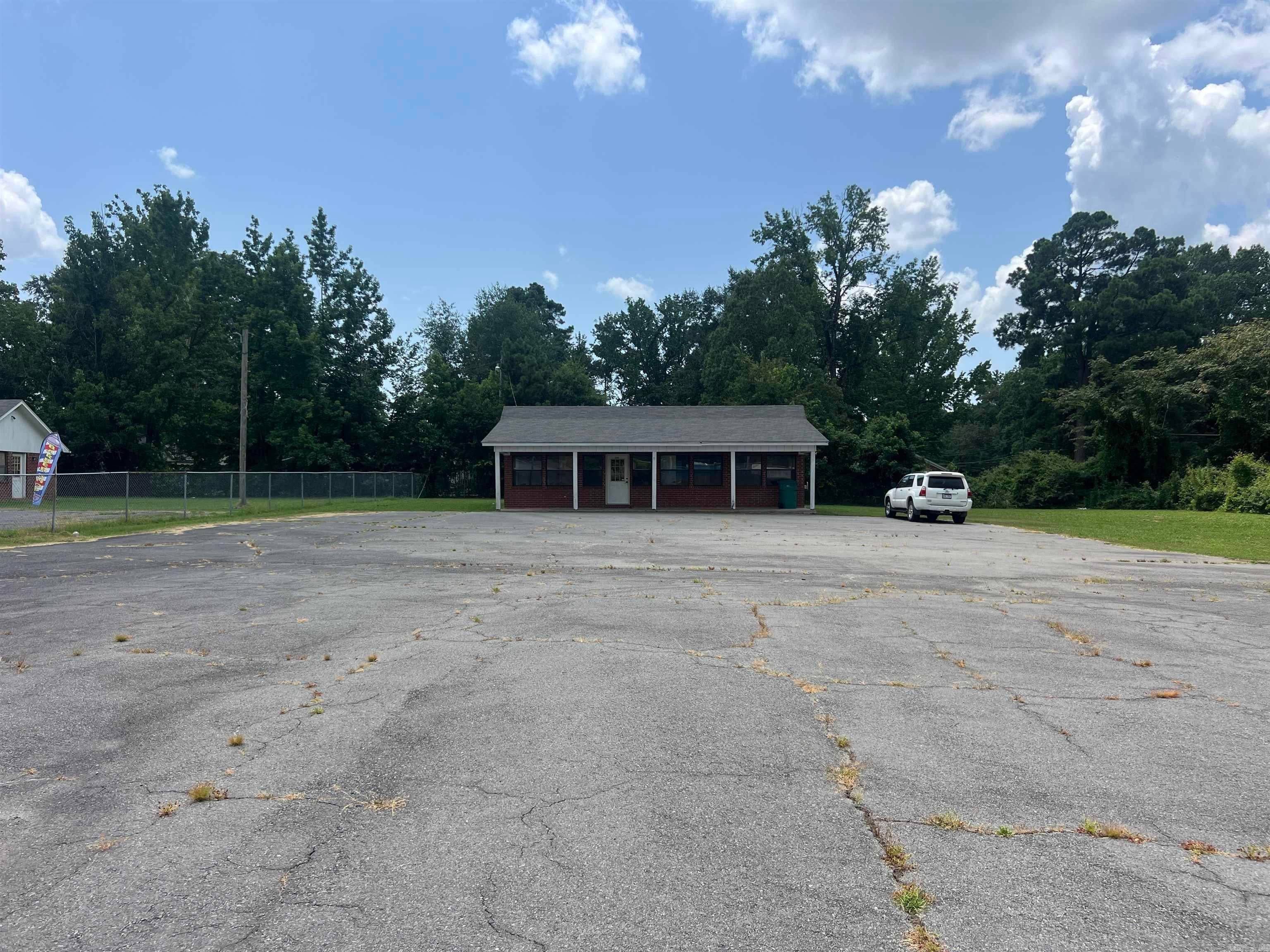 5412-5414 Dollarway Road — photo