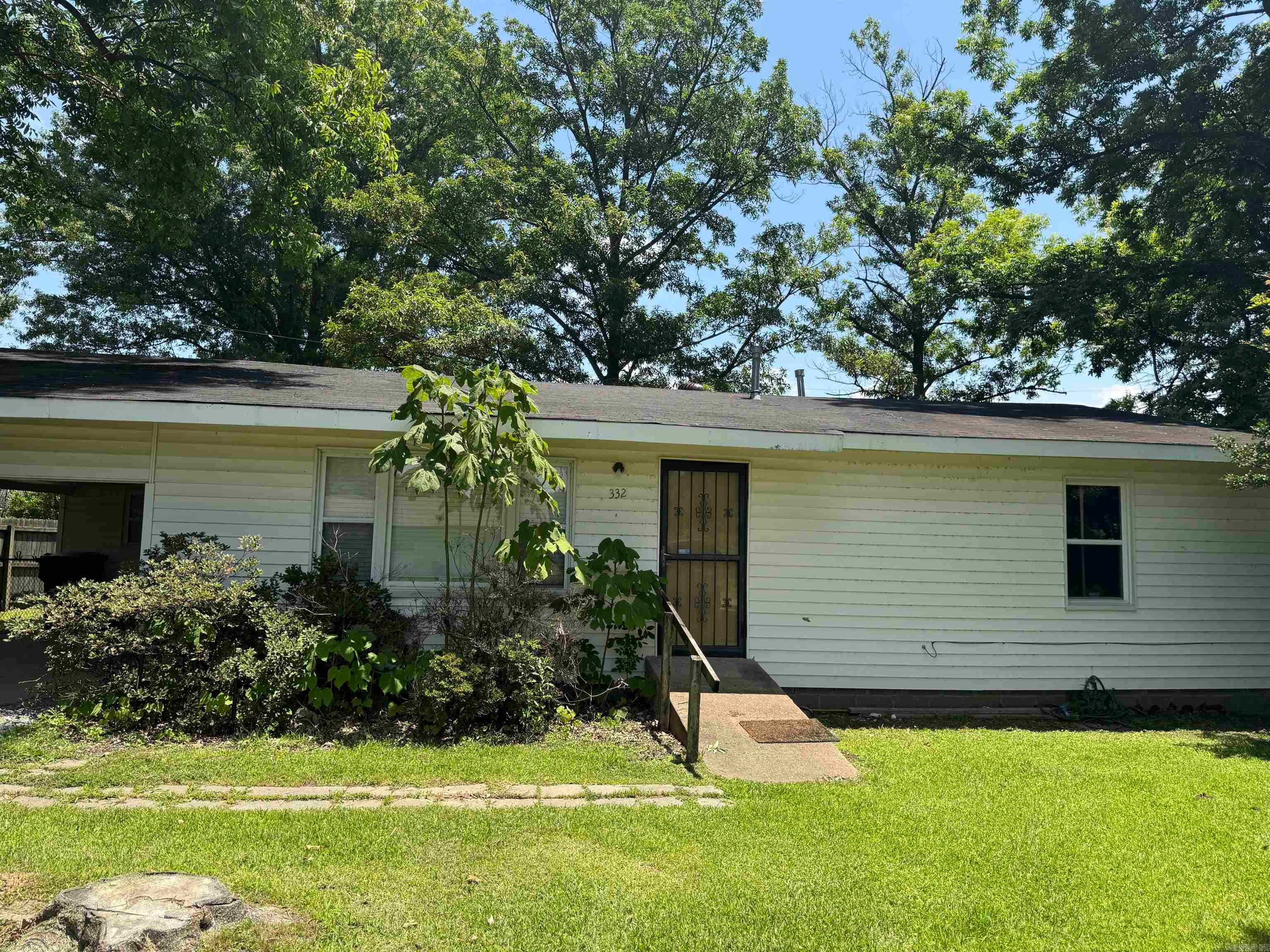 332 Jerry — photo