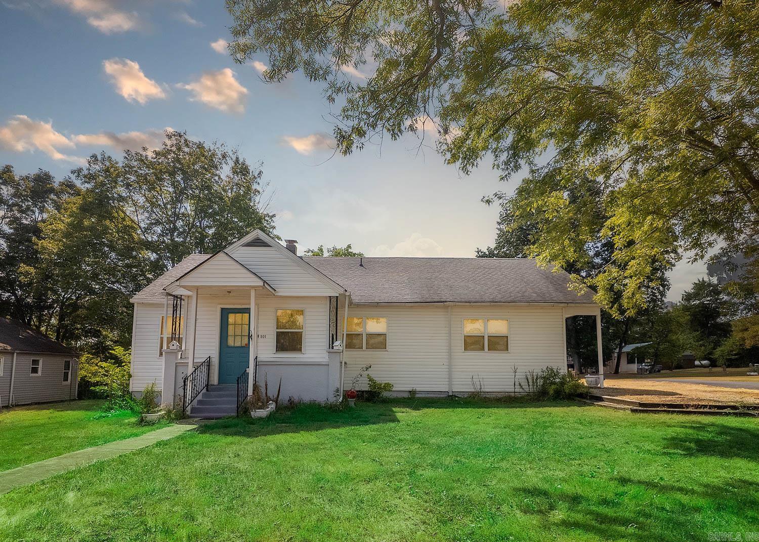 501 Owens Street — photo
