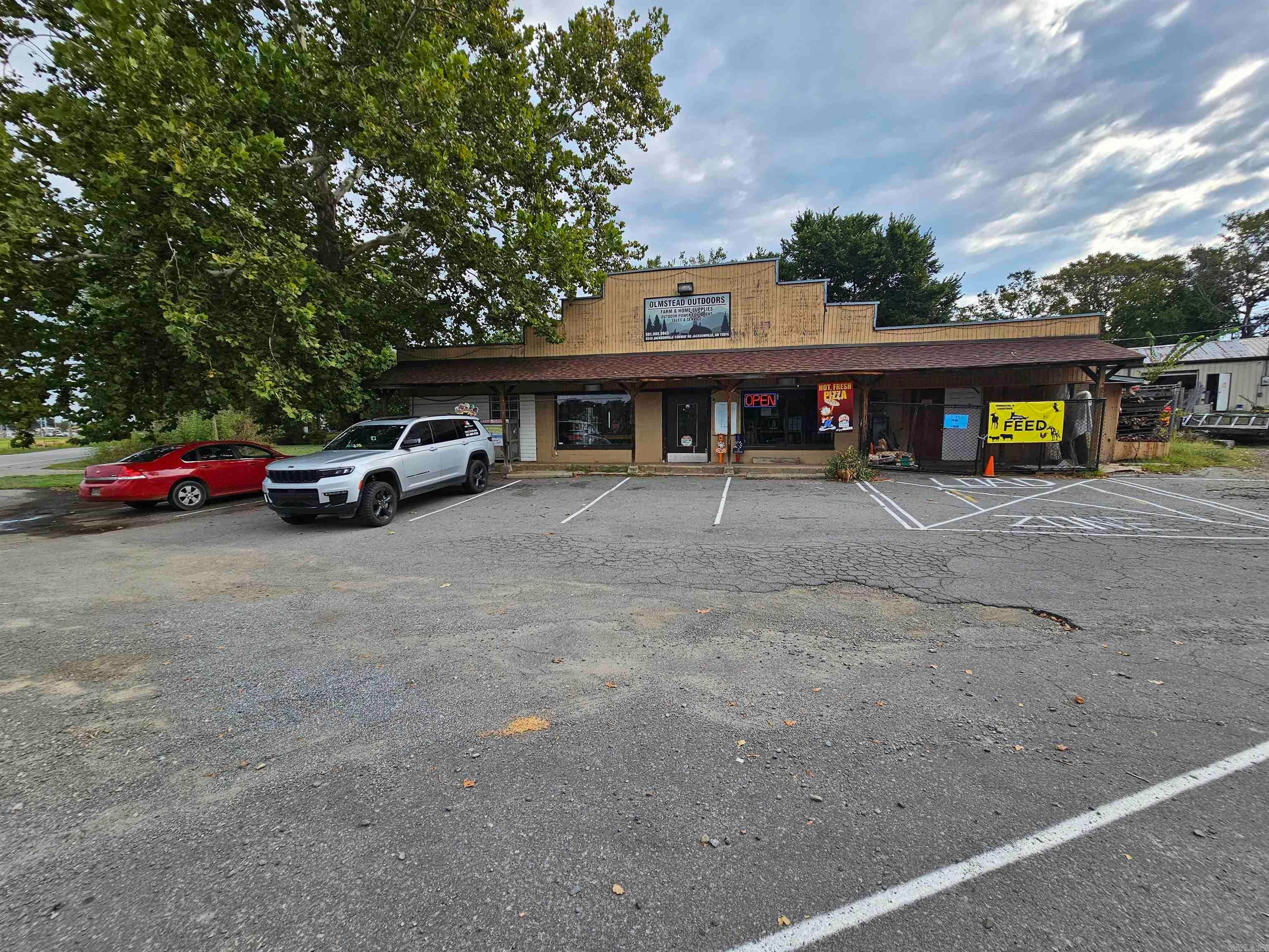 9240 Jacksonville Conway Road — photo