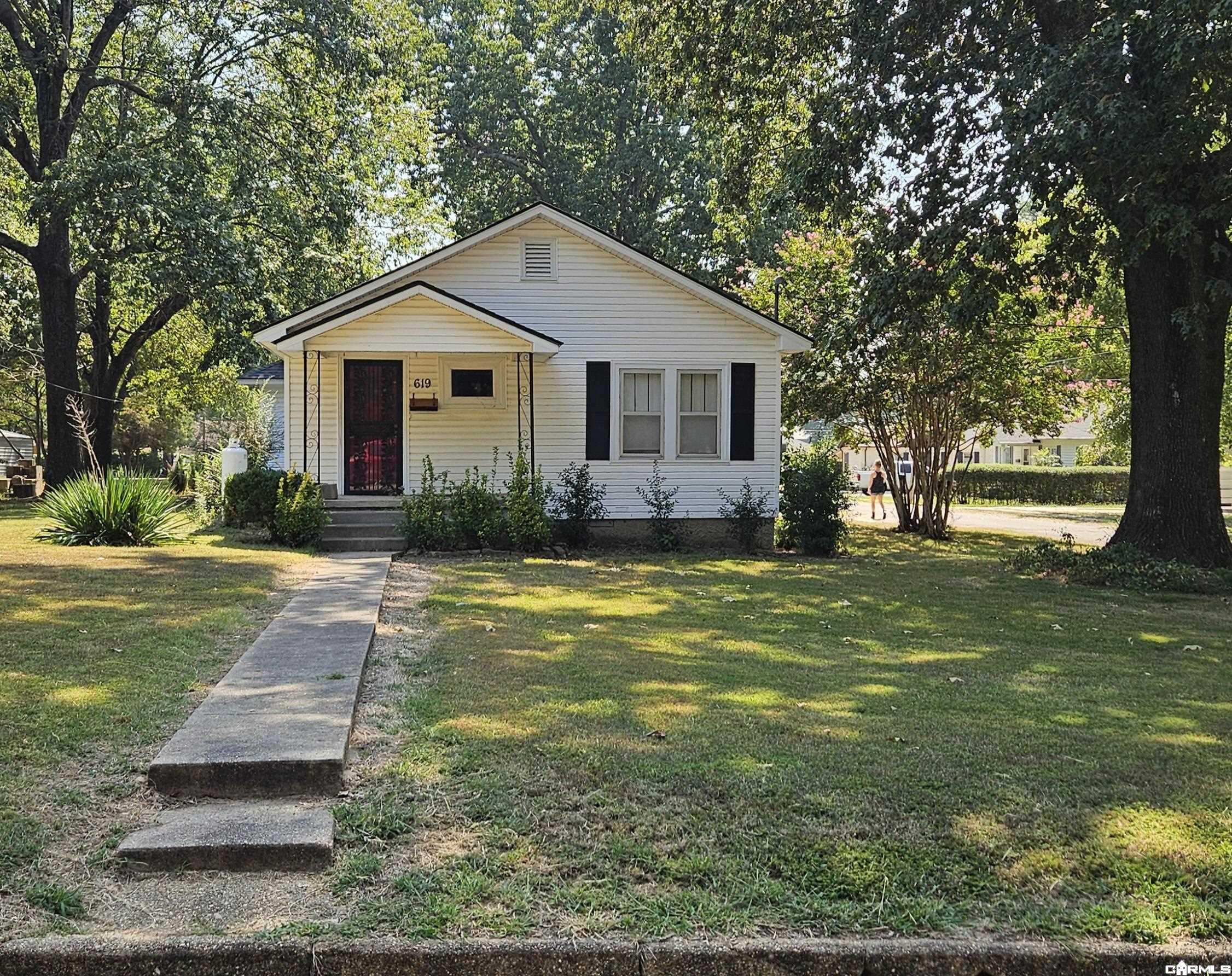 619 W 2Nd Street, Rector, AR 72461