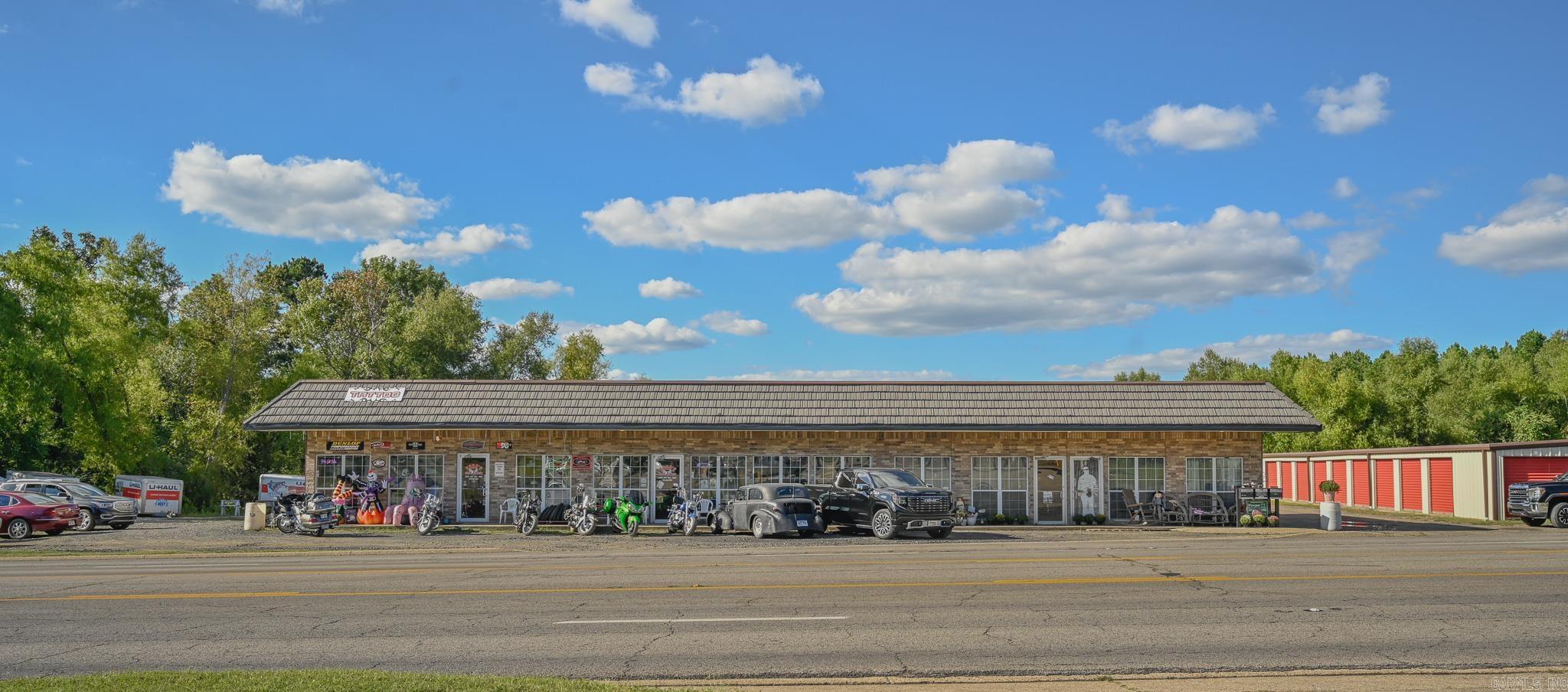 2415 Hwy 71 South — photo