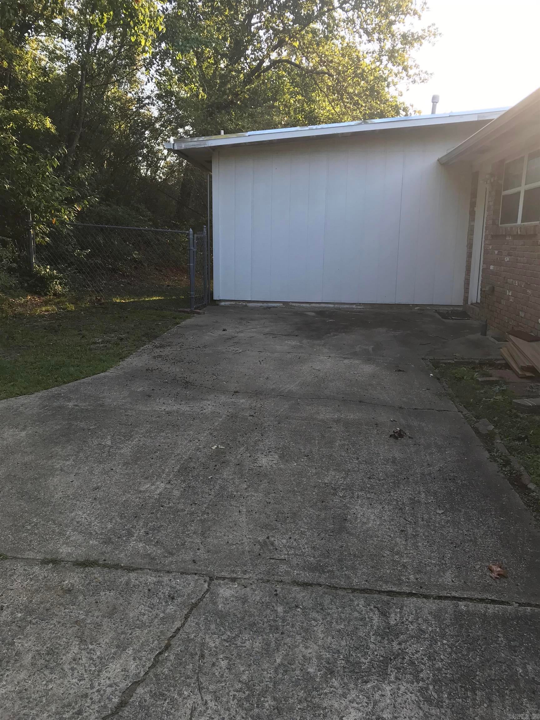 Home in Little Rock, AR 72205 — photo 3