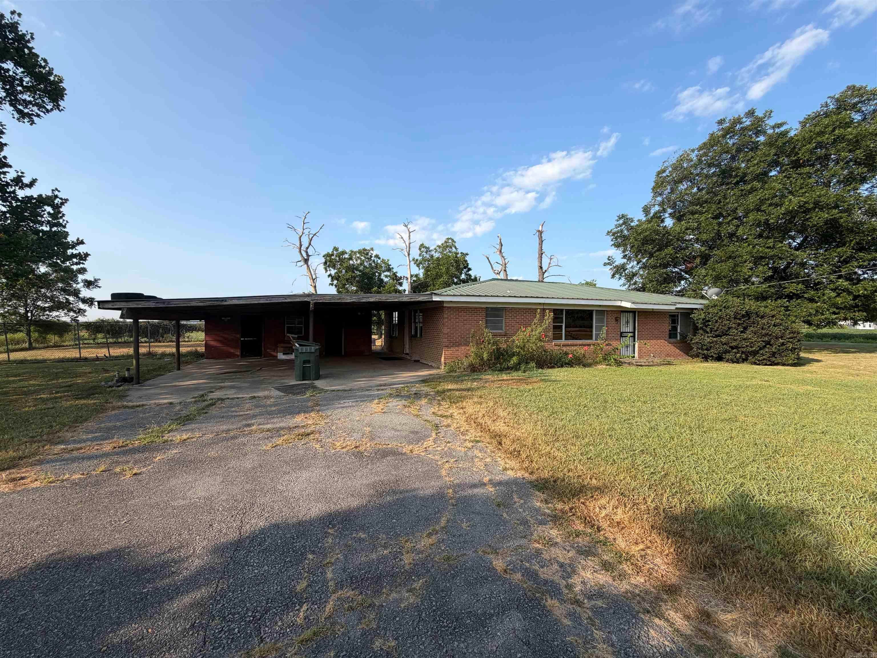 31610 E Hwy 54 — photo