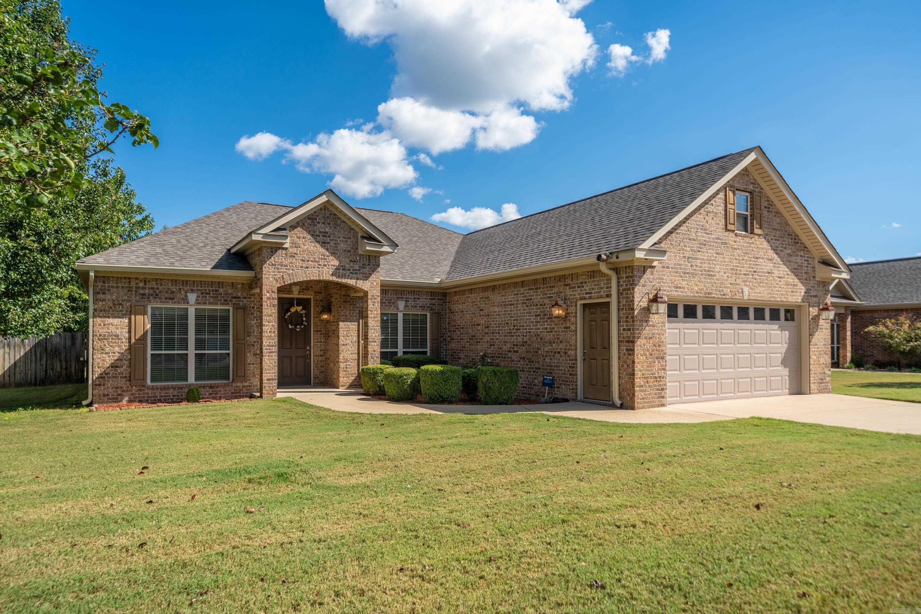 322 Willowbend Circle — photo