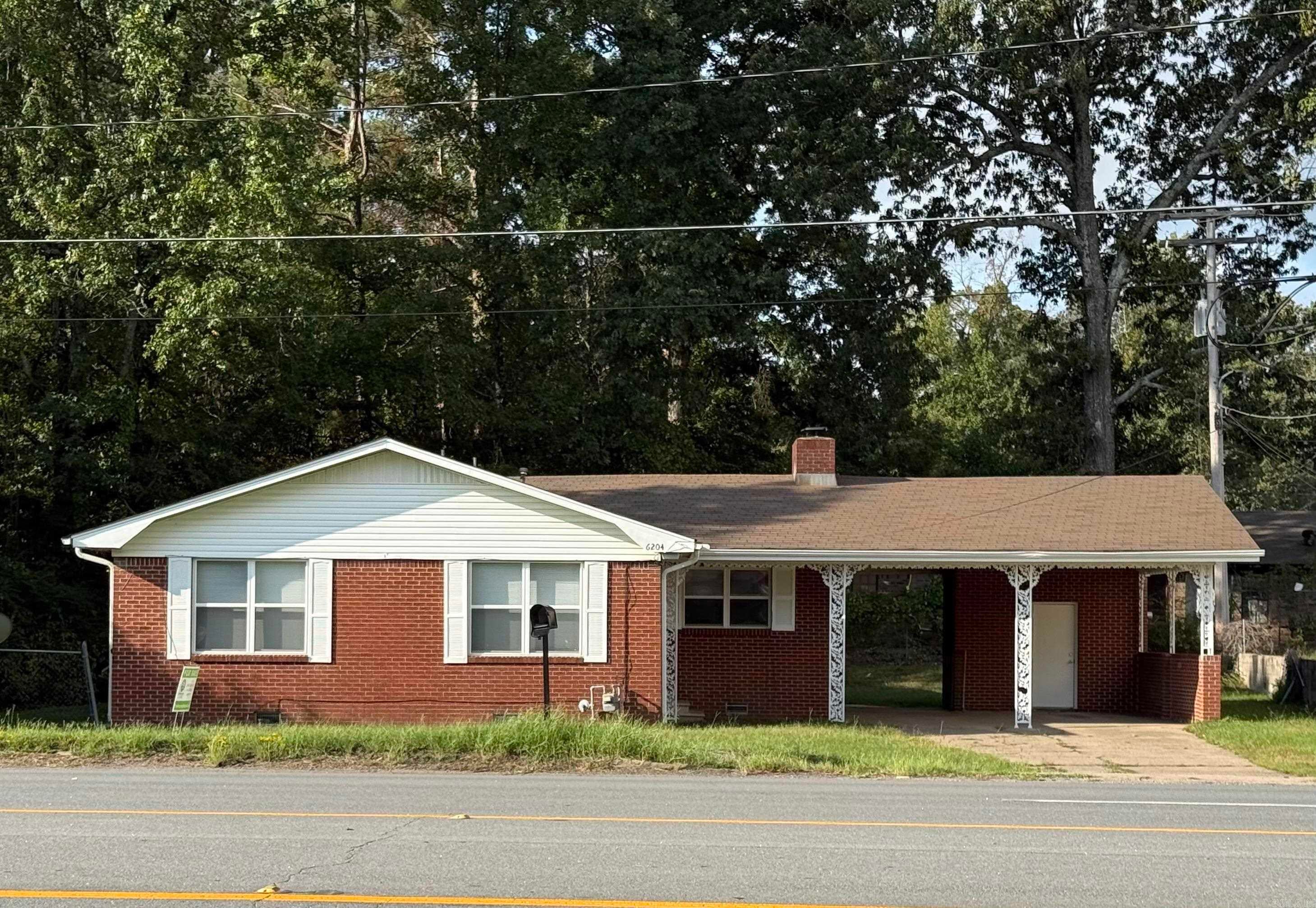 6204 Dollarway — photo