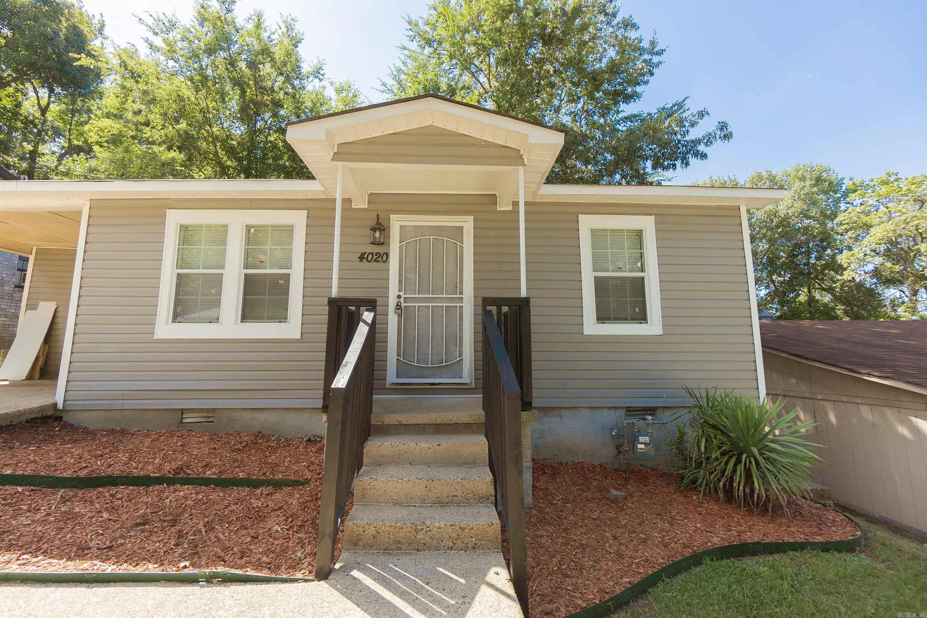 4020 Malloy Street — photo