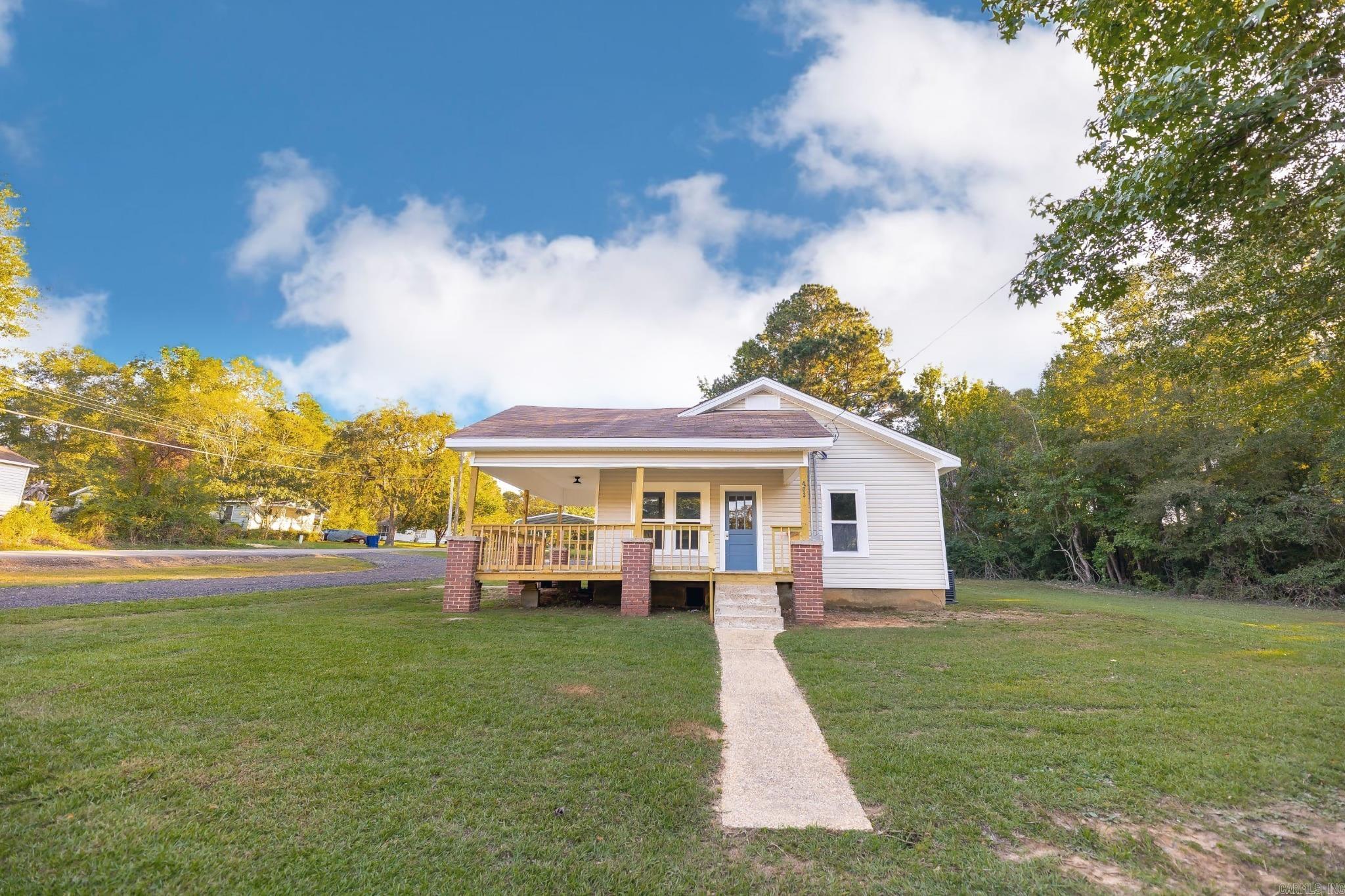 403 Fairview Rd — photo