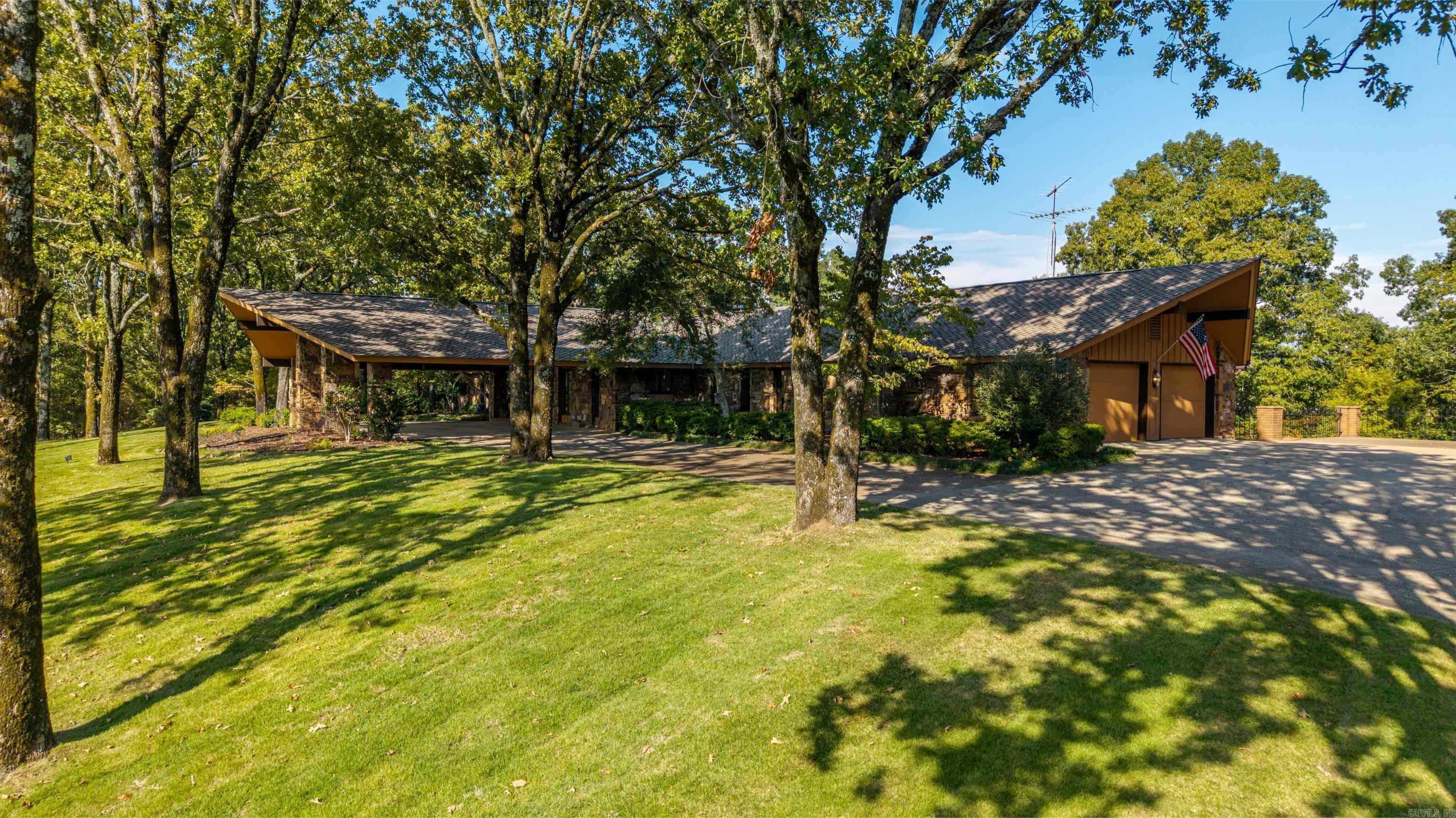 311 Whispering Hills Street — photo