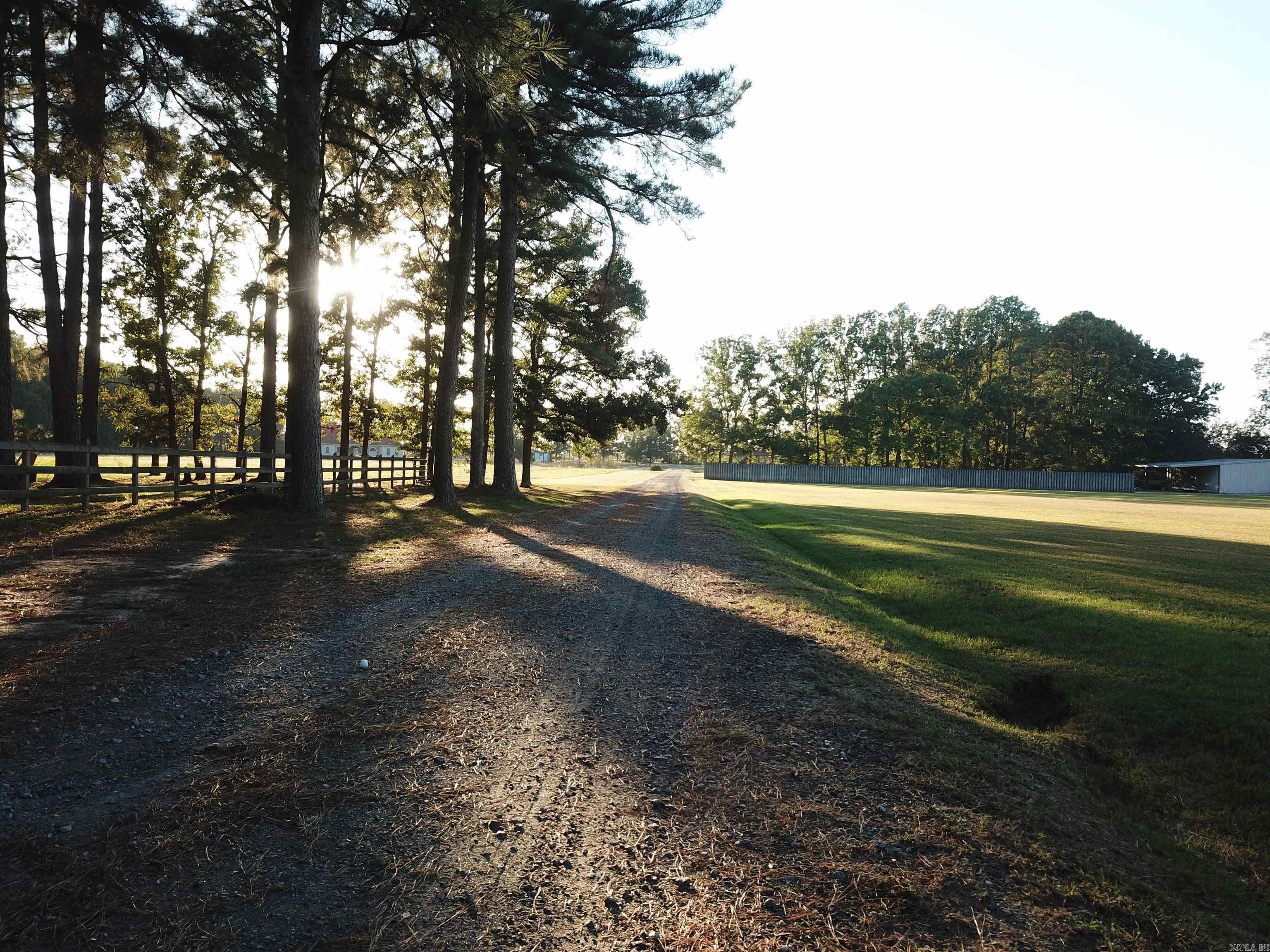 Home in Stuttgart, AR 72160 — photo 2