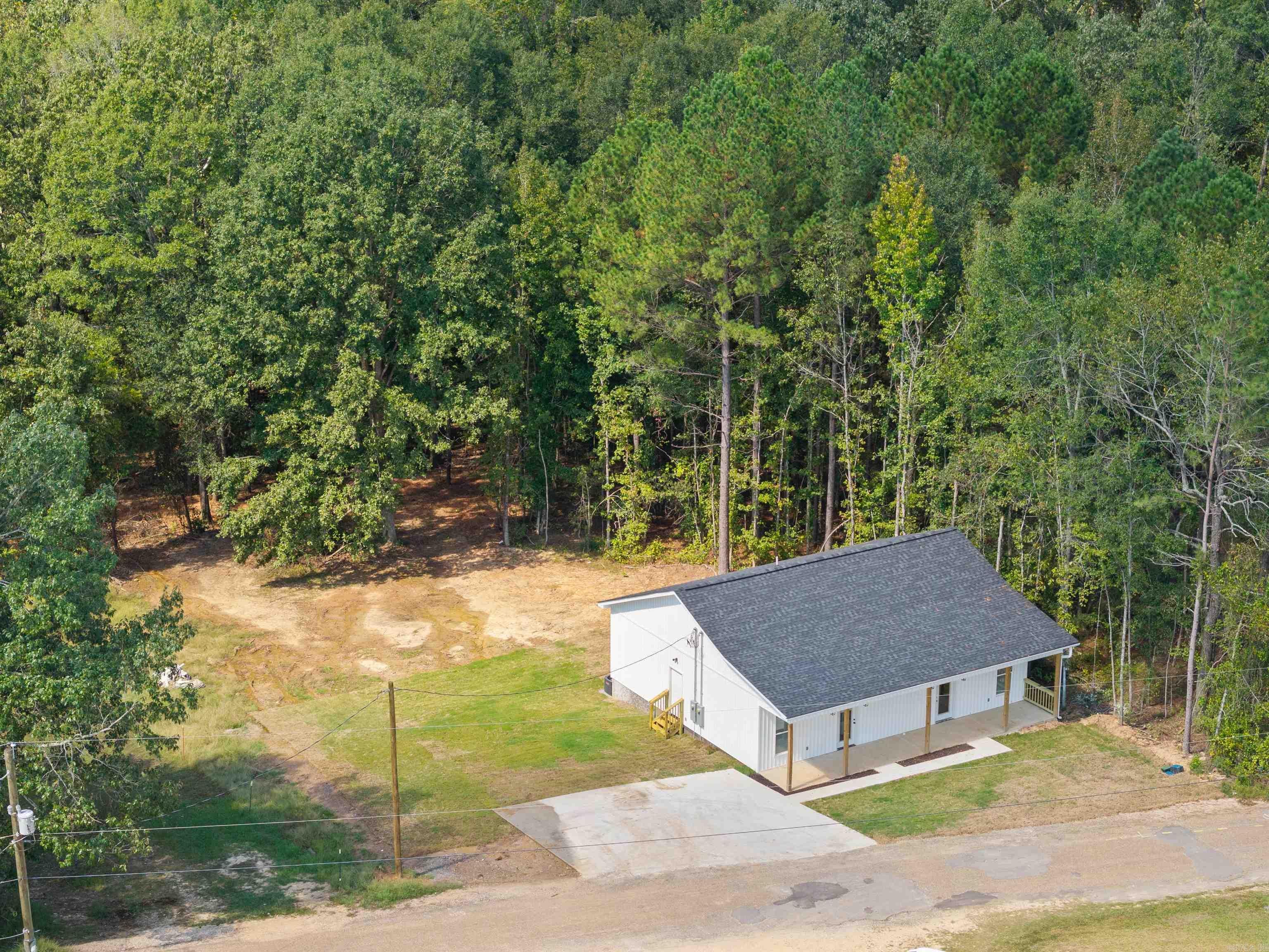Home in Bauxite, AR 72011 — photo 3