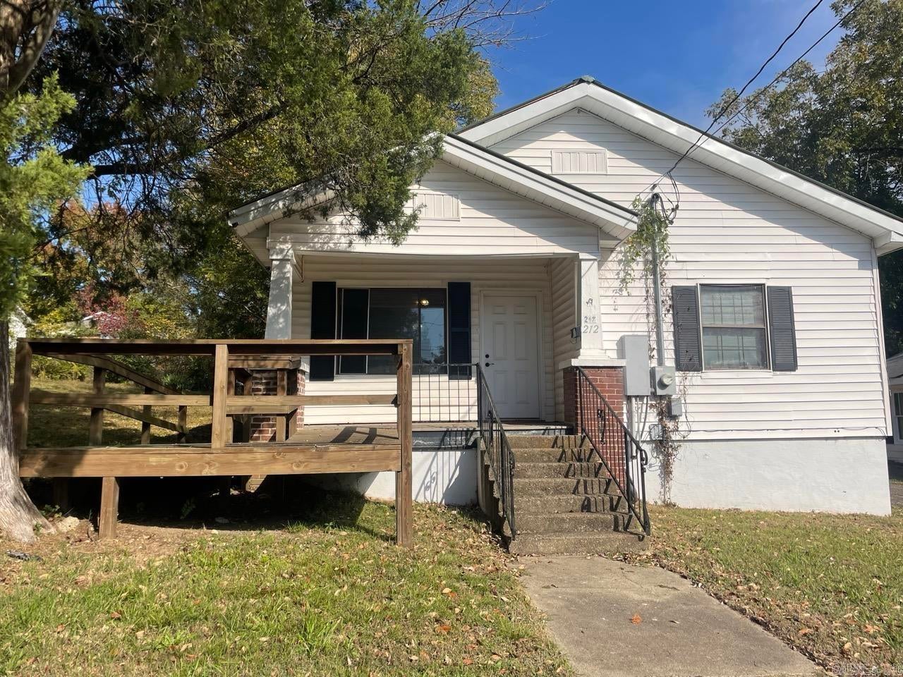 212 Alcorn Street — photo