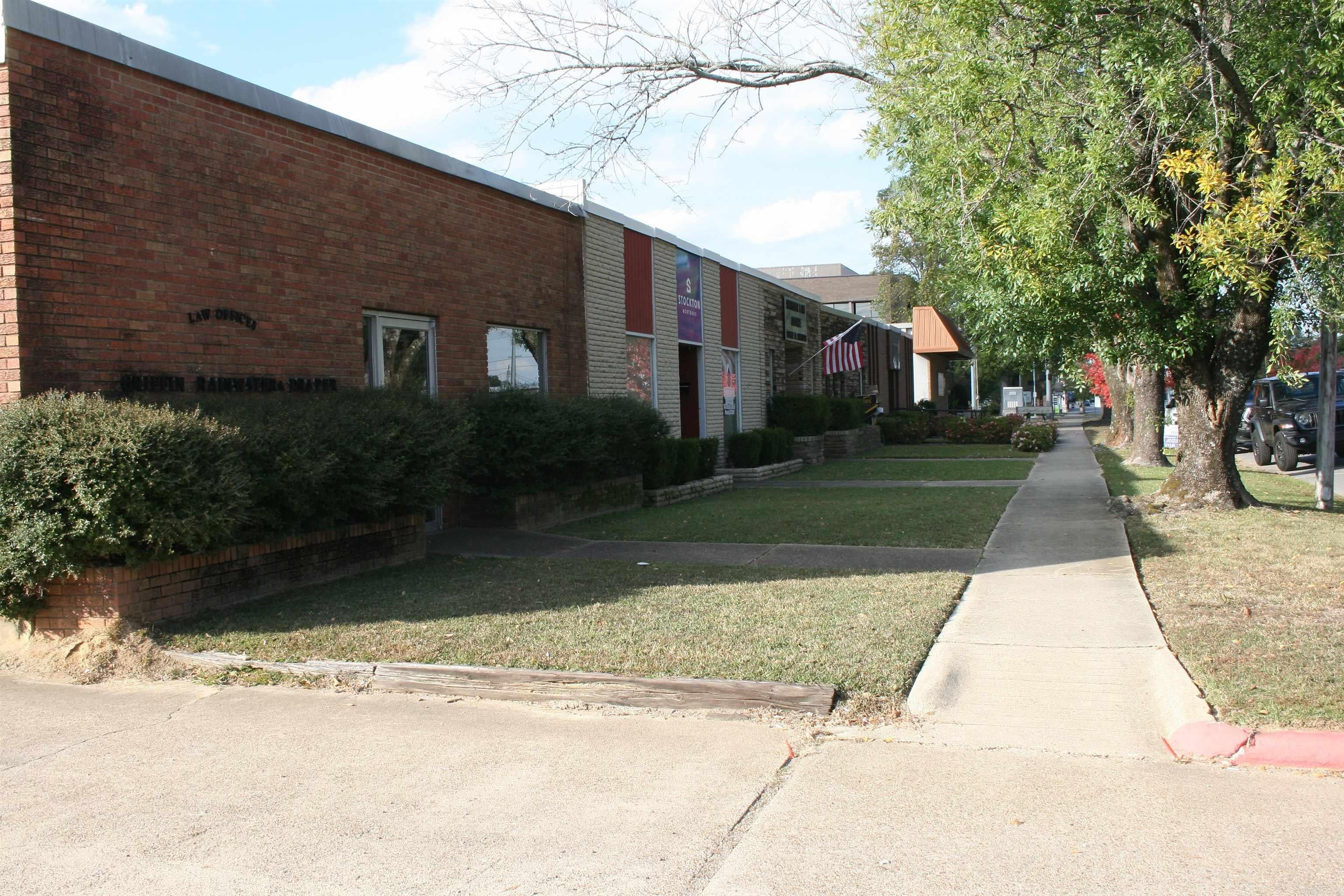 Home in Crossett, AR 71635 — photo 2