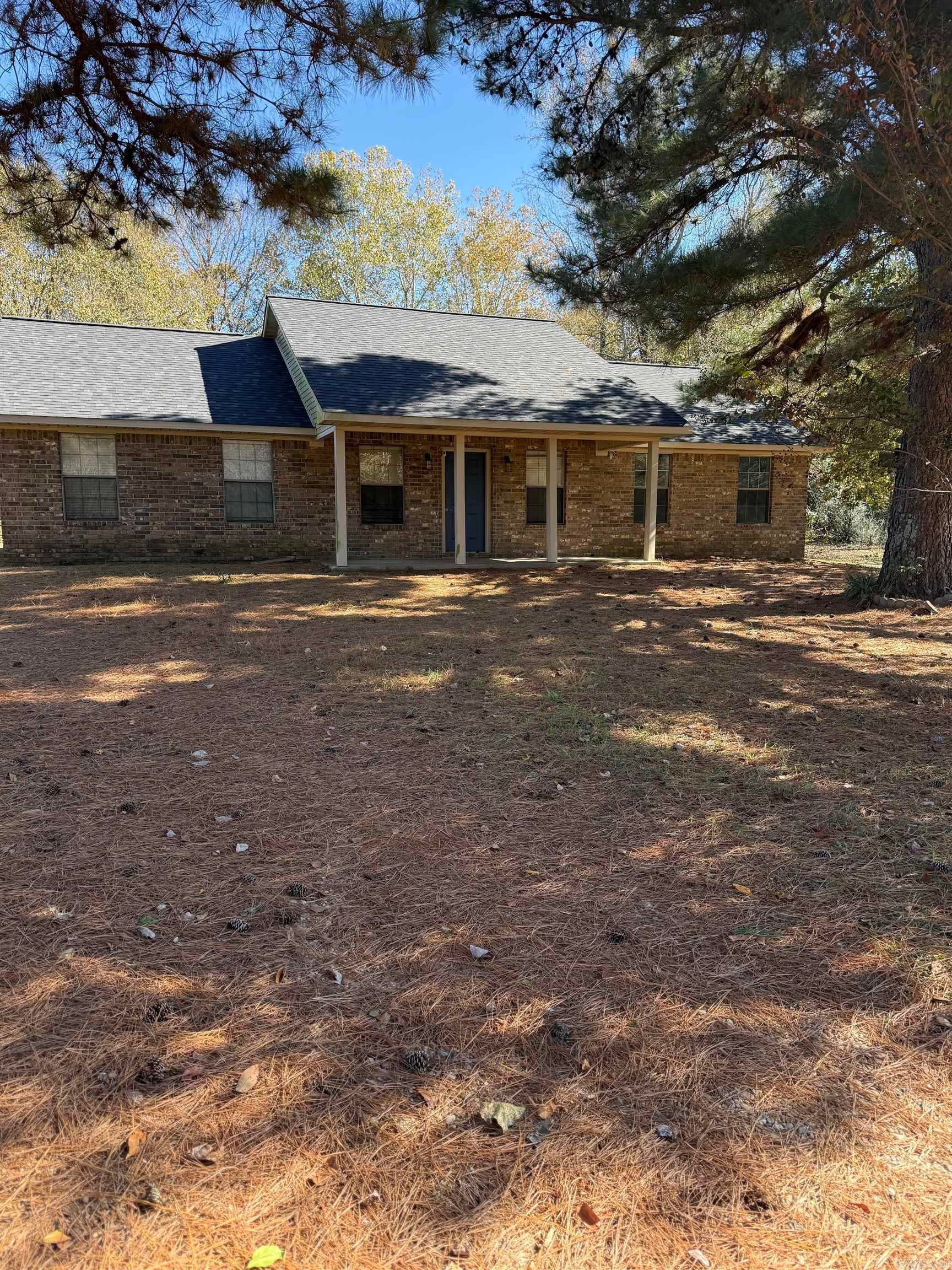 2744 Corinth Road — photo