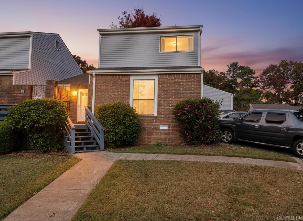 22 Huntleigh Drive — photo
