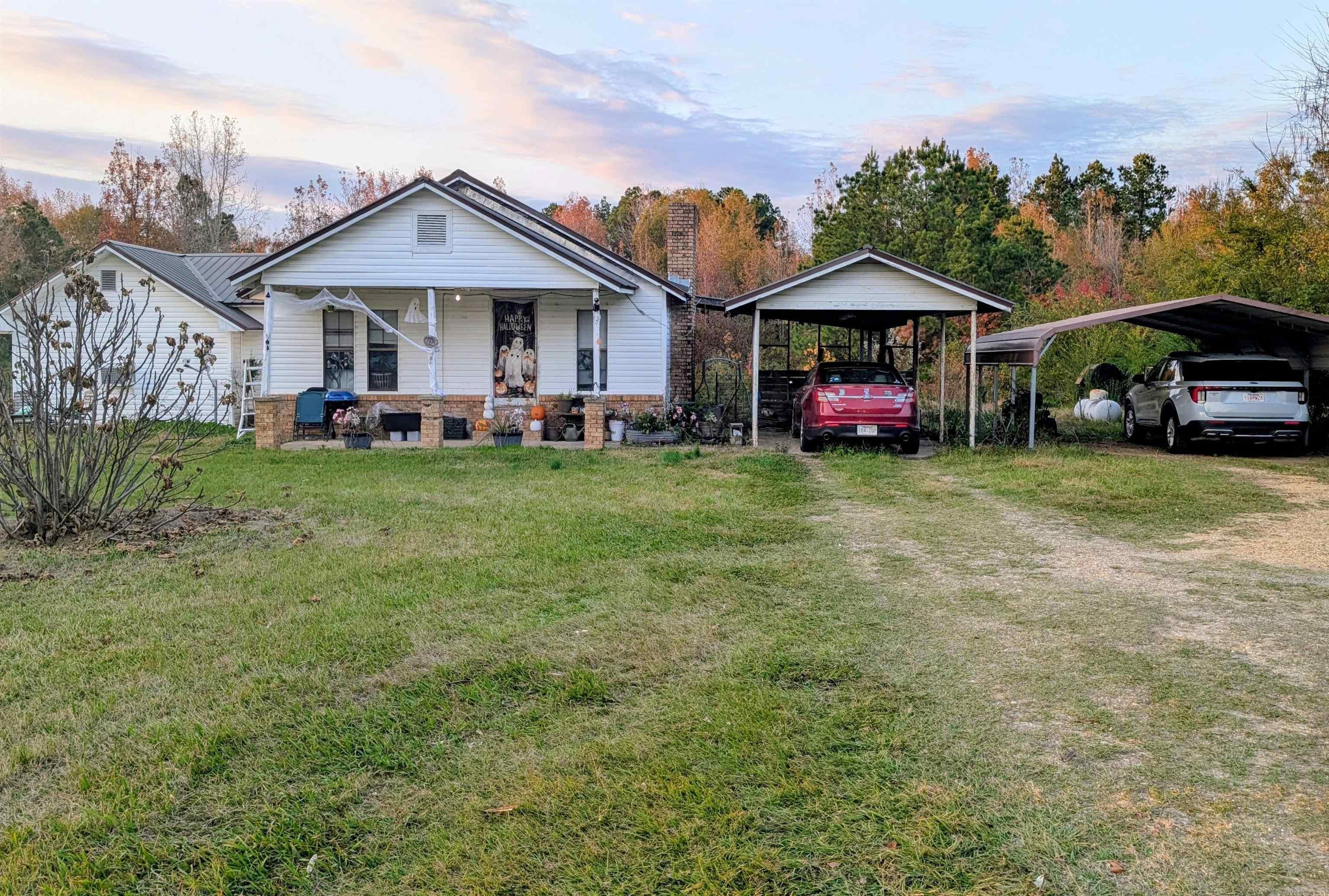 102 Ouachita 97 — photo