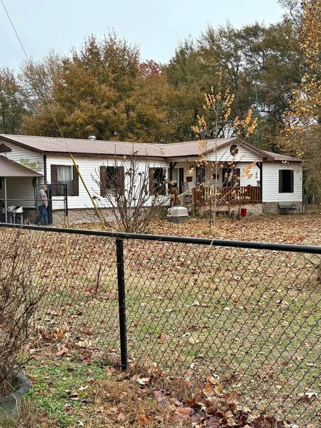17568 Barry's Lane — photo