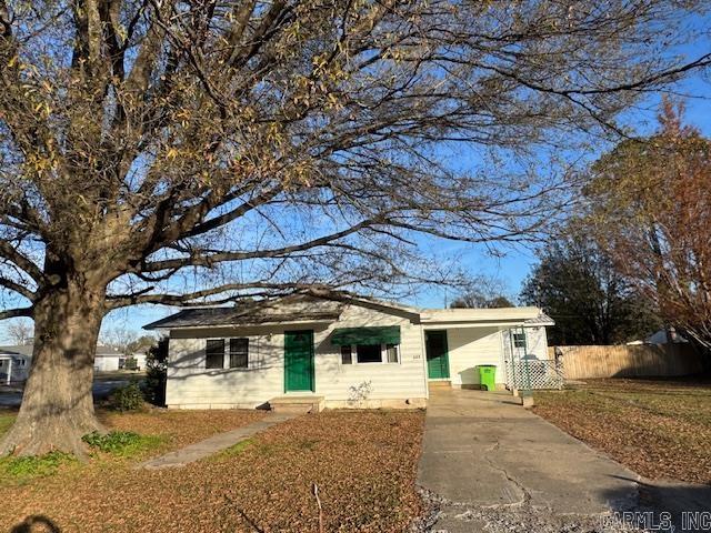 602 S Greenlaw Street — photo