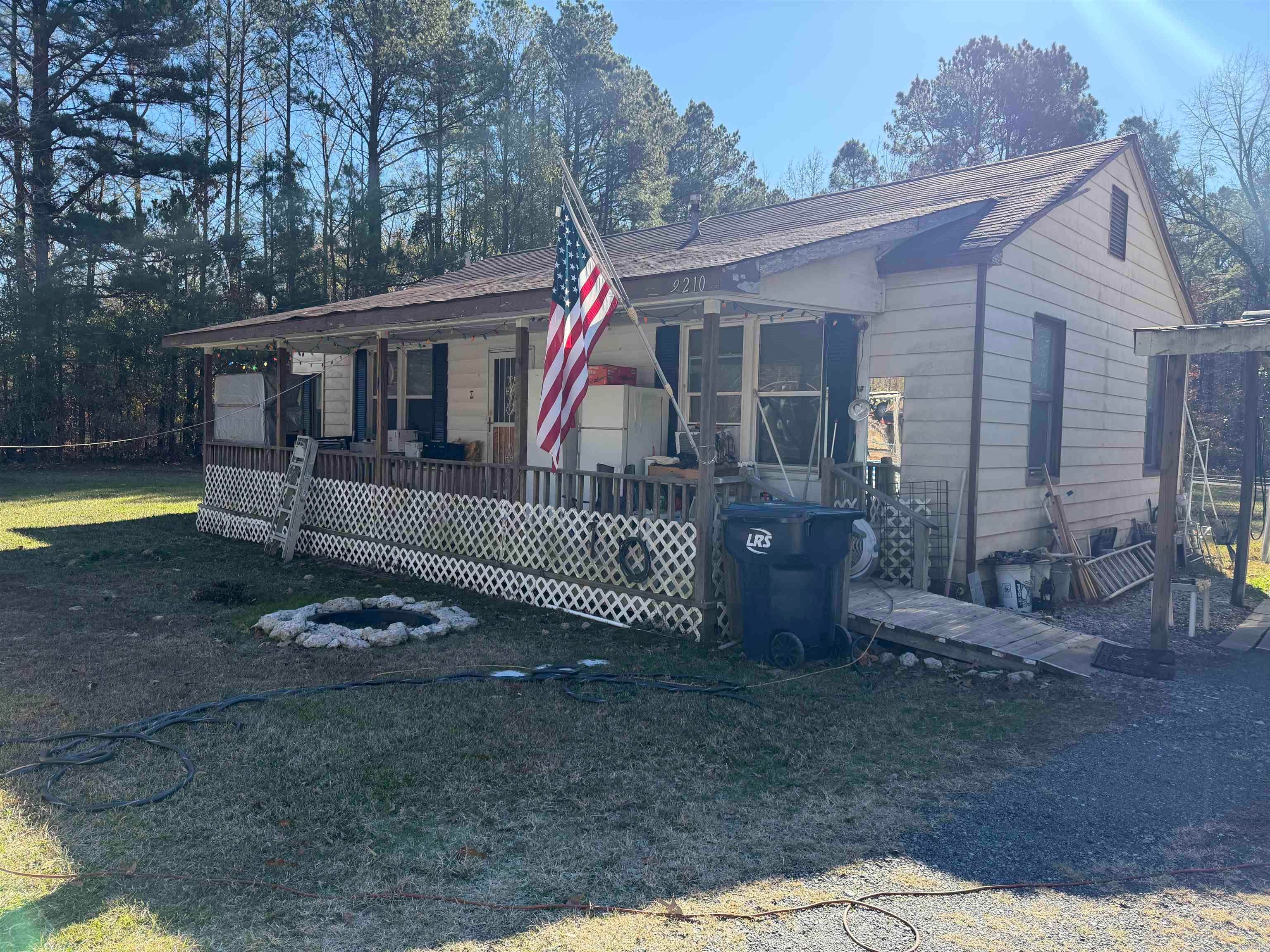 9210 Henderson Road — photo