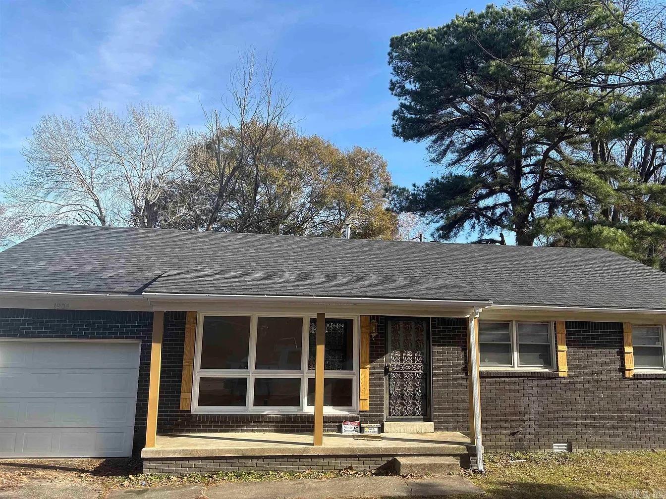 1904 Brookhaven Road — photo