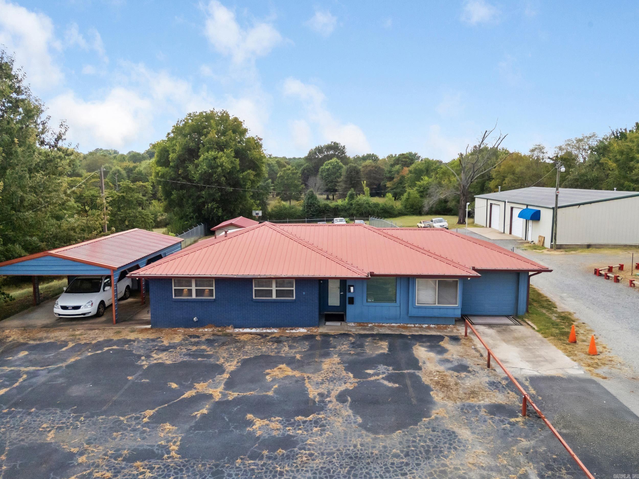 653 N Hwy 65 — photo