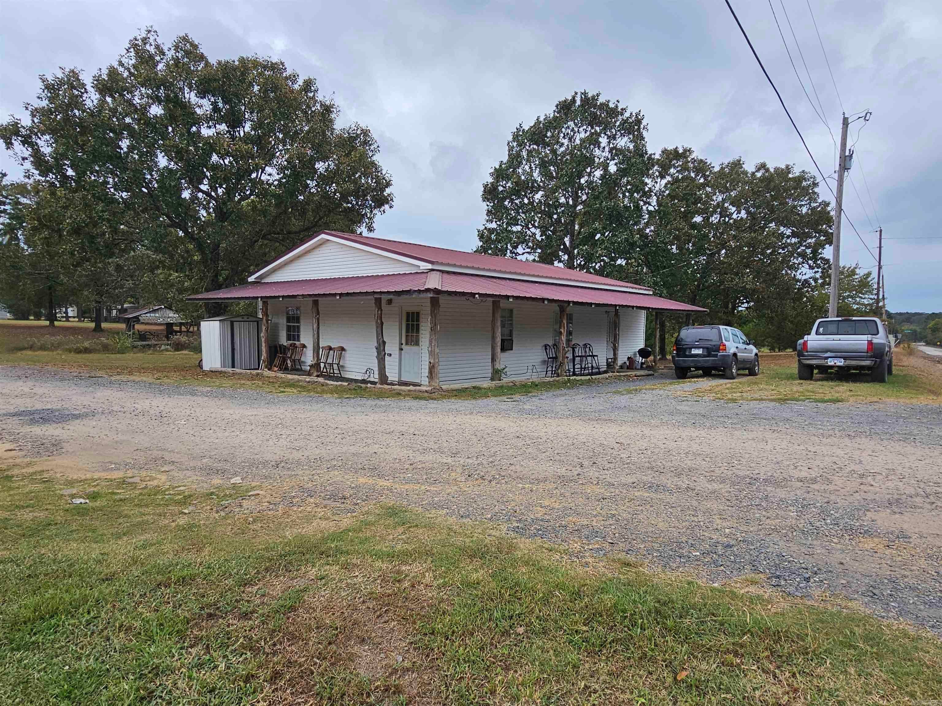3613 Hwy 8 West — photo