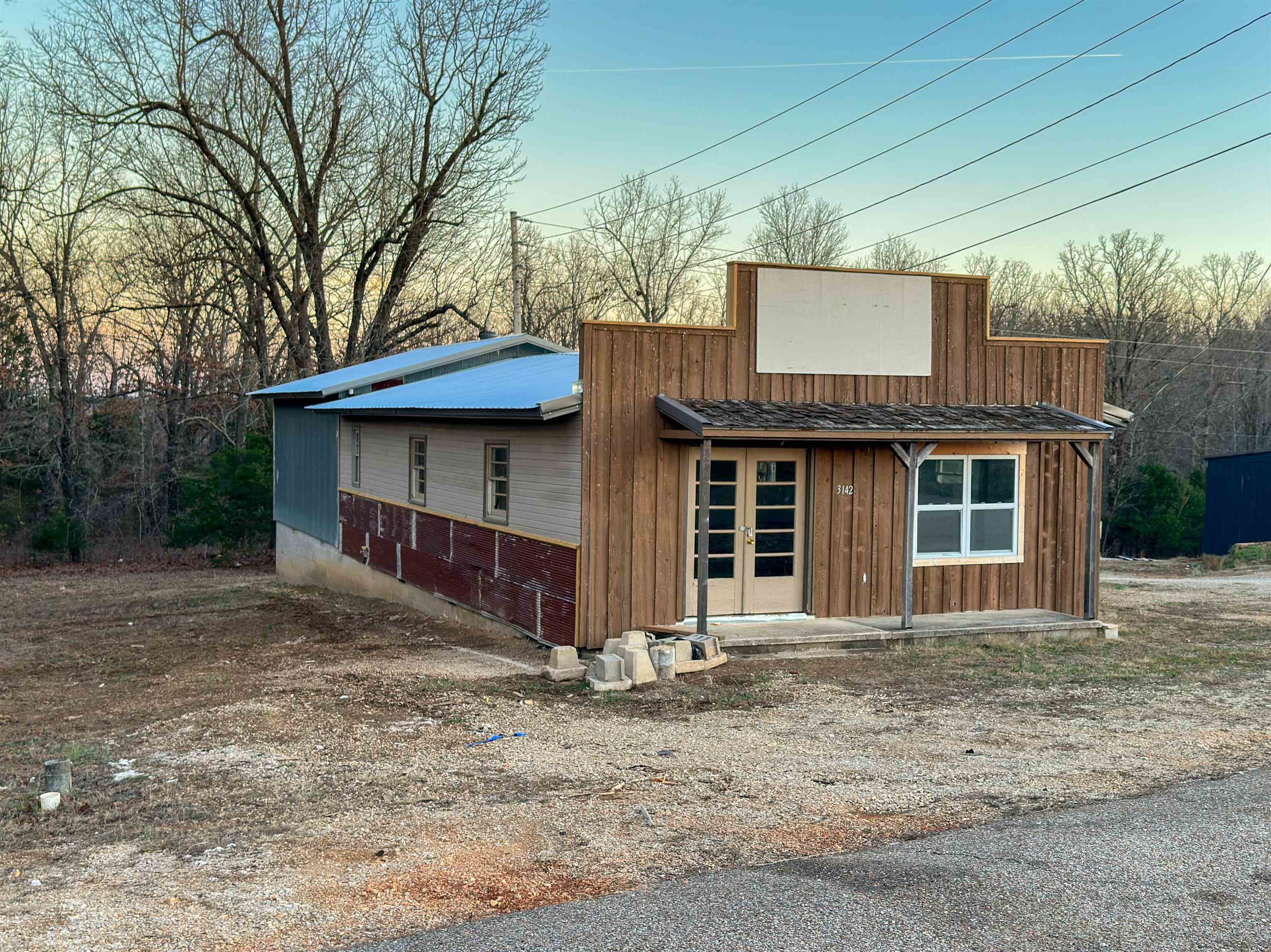 3142 Highway 62/412 Highway — photo