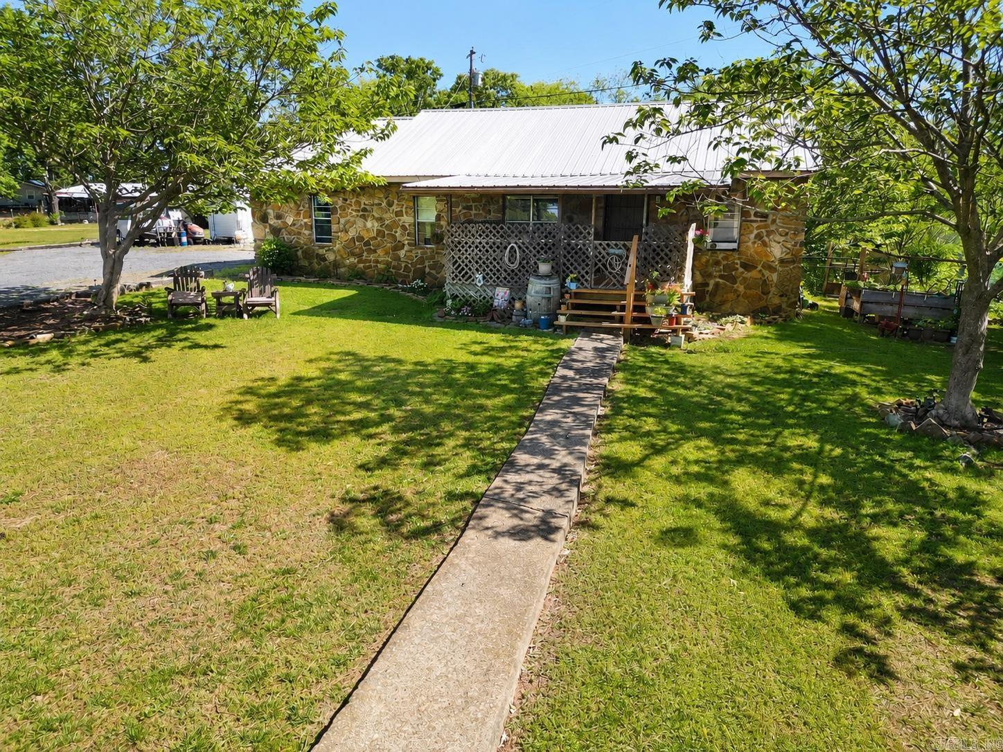 181 Trout Farm Road — photo