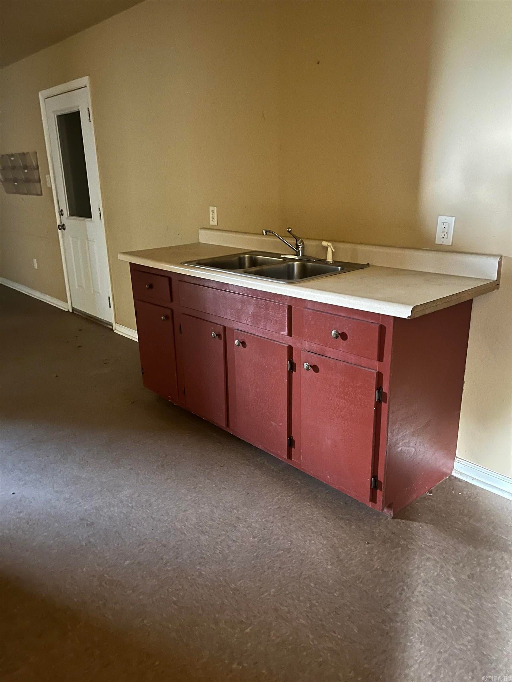 Home in Damascus, AR 72039 — photo 2