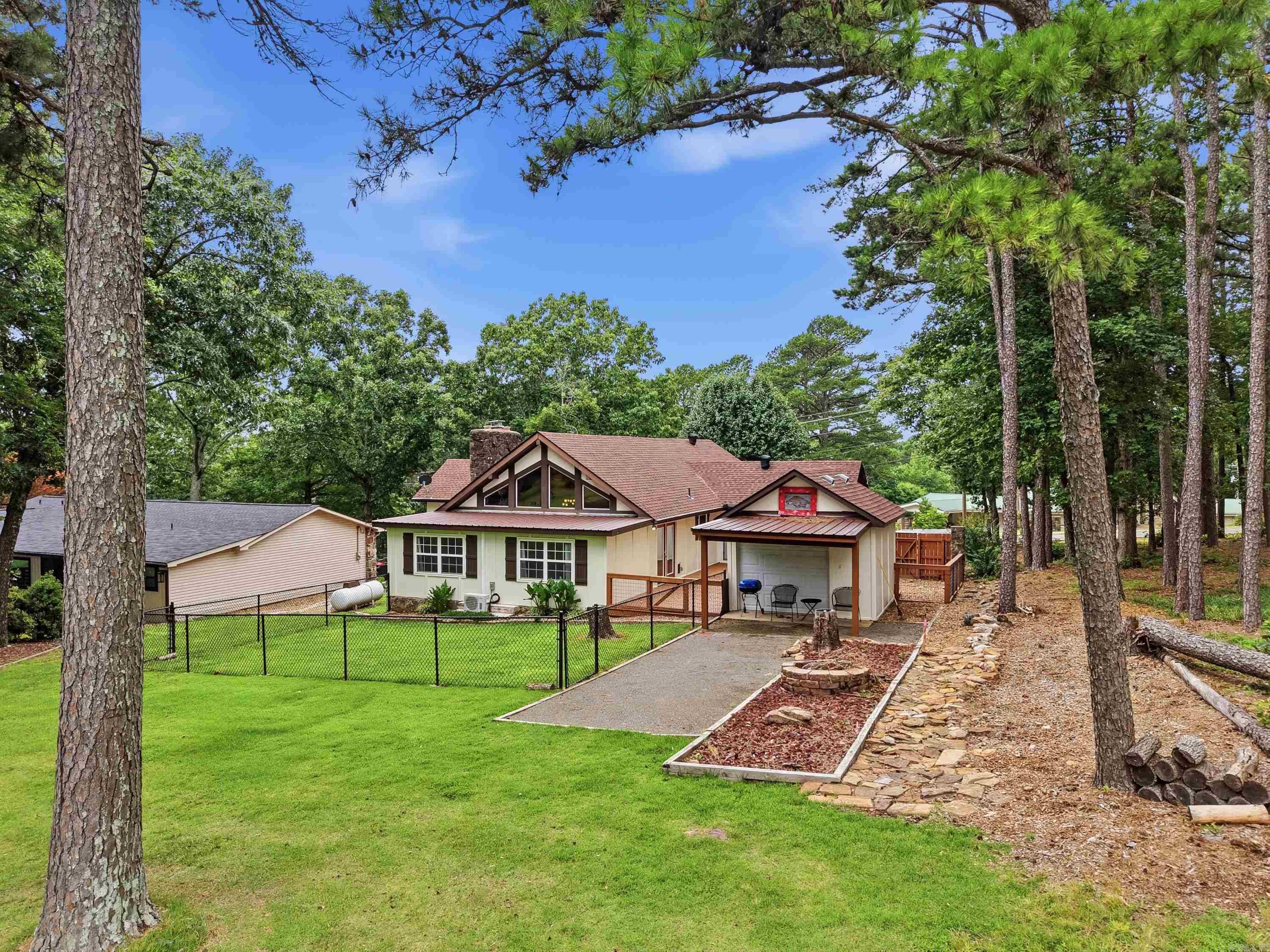 313 Snead Drive — photo