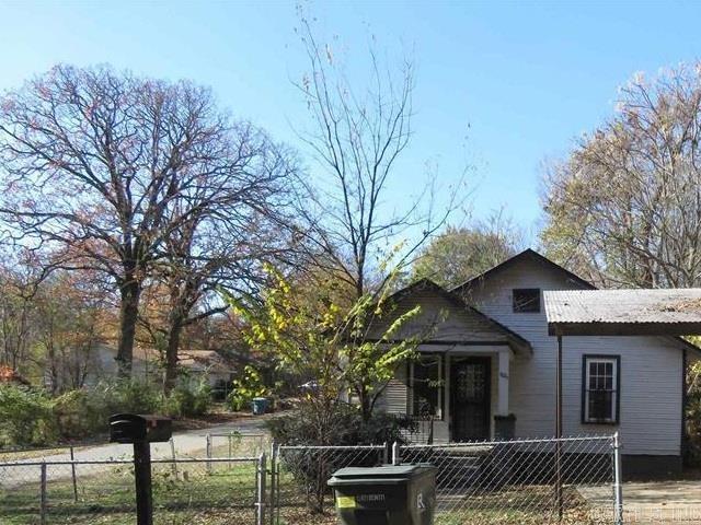 1824 Abigail Street — photo