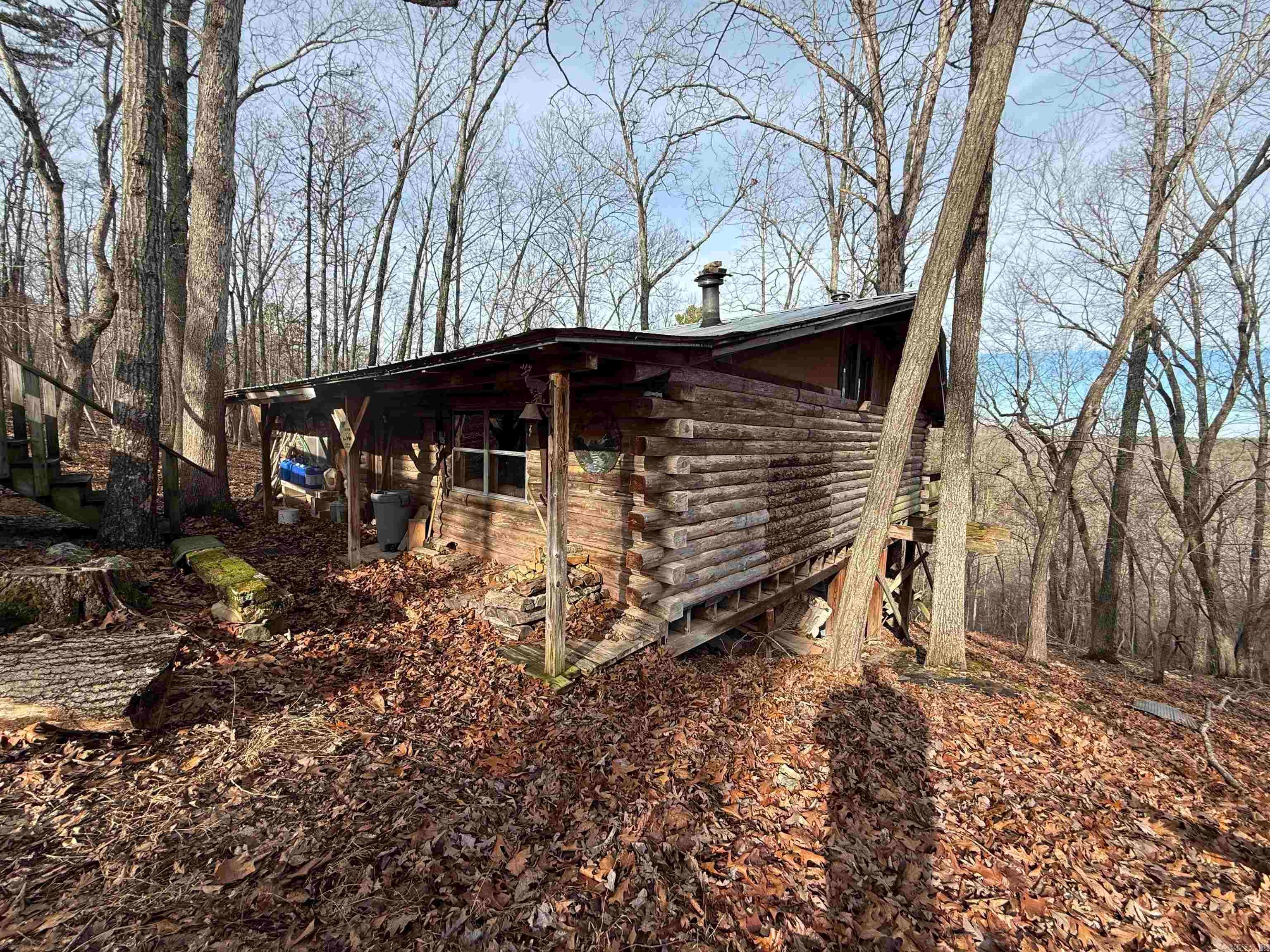 000 Private Road 422-17 — photo