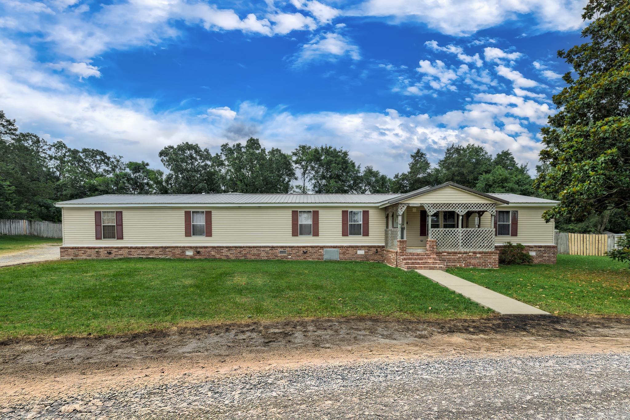 1001 Crystal Hill Road — photo