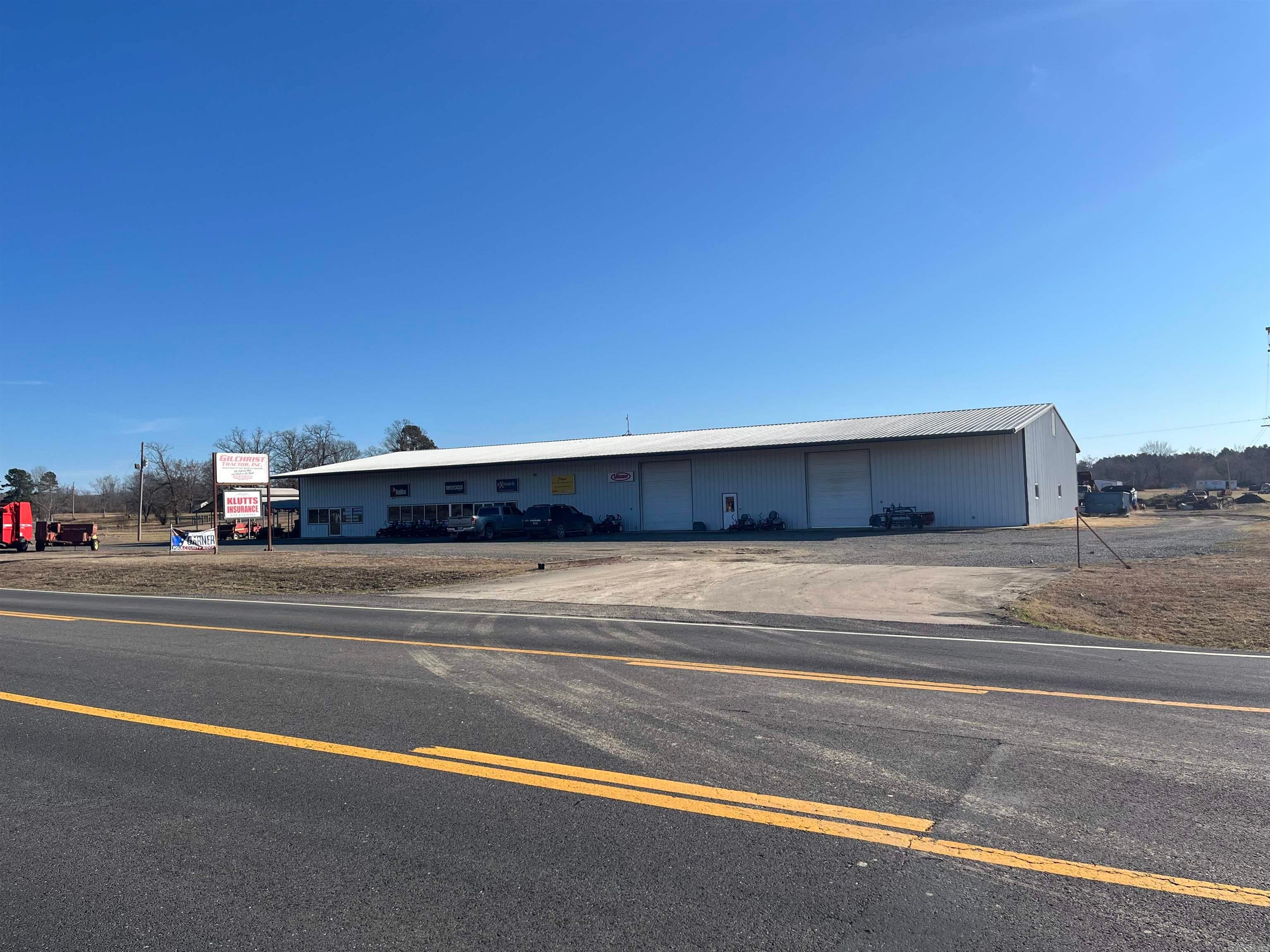 Home in Mena, AR 71953 — photo 2