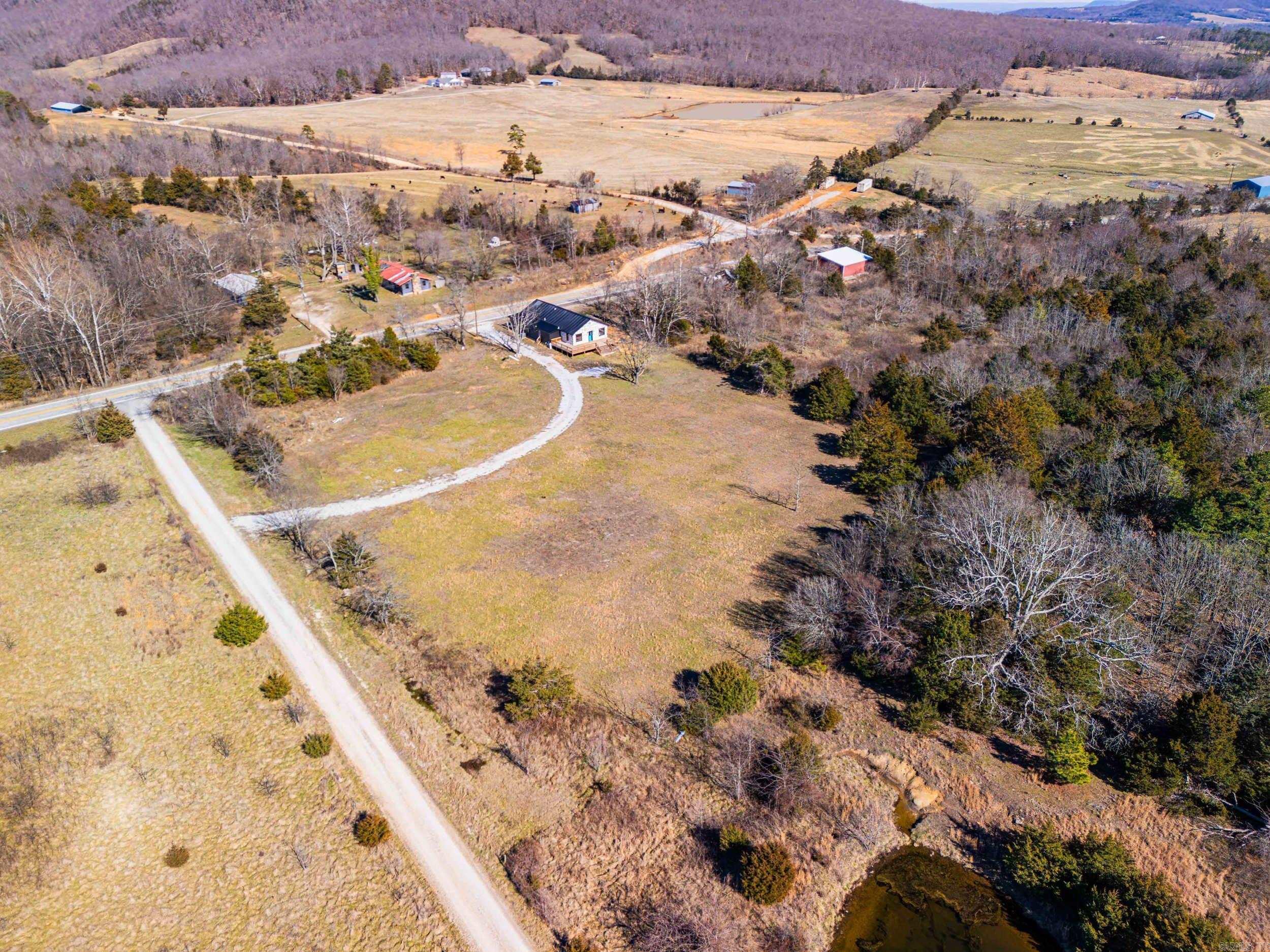 3703 Hwy 66 — photo