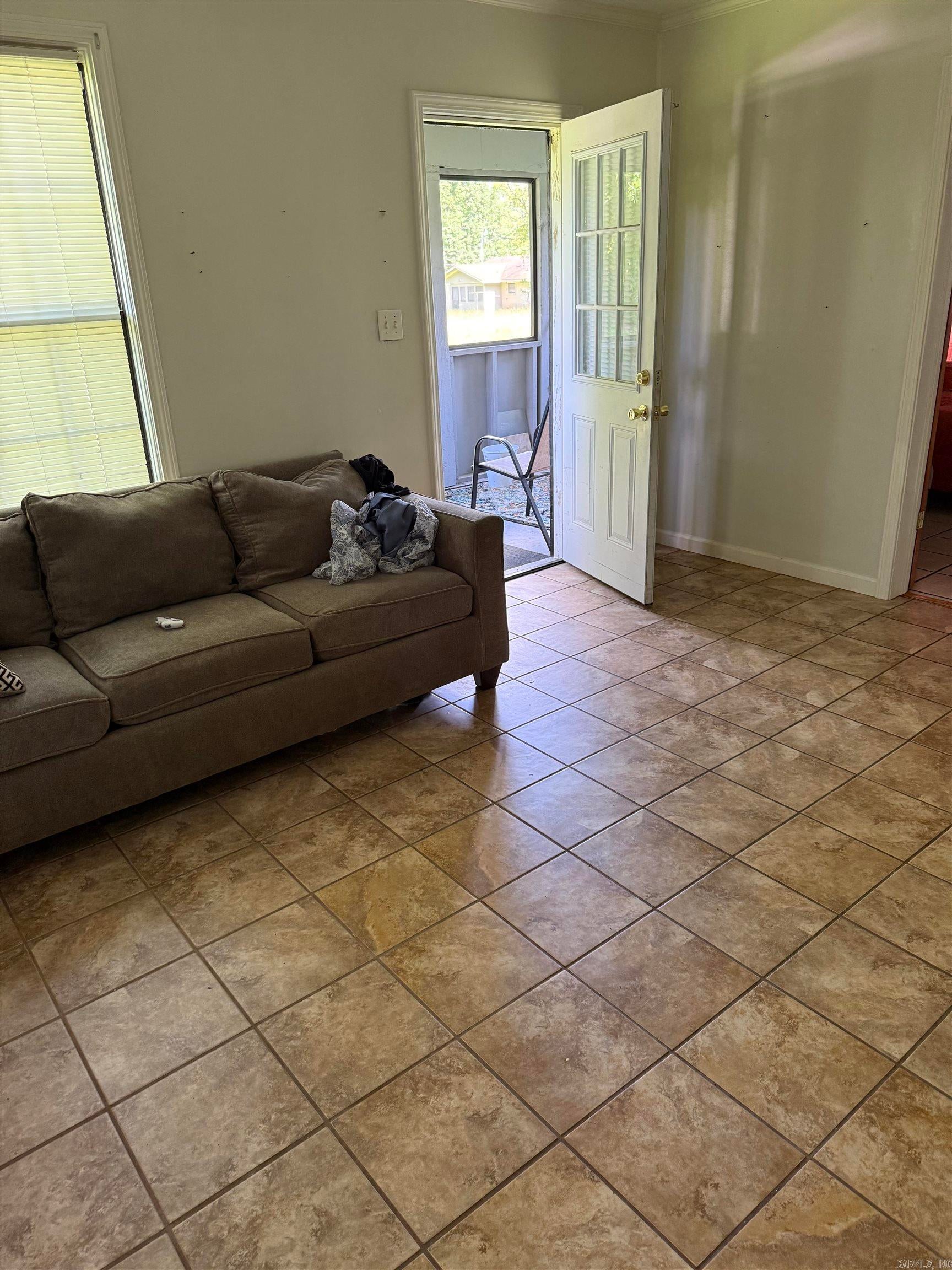 Home in Crossett, AR 71635 — photo 3