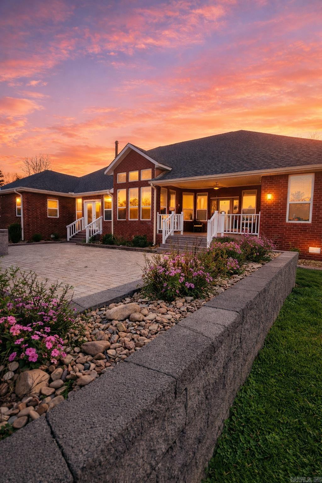 1884 County Rd 2651 — photo