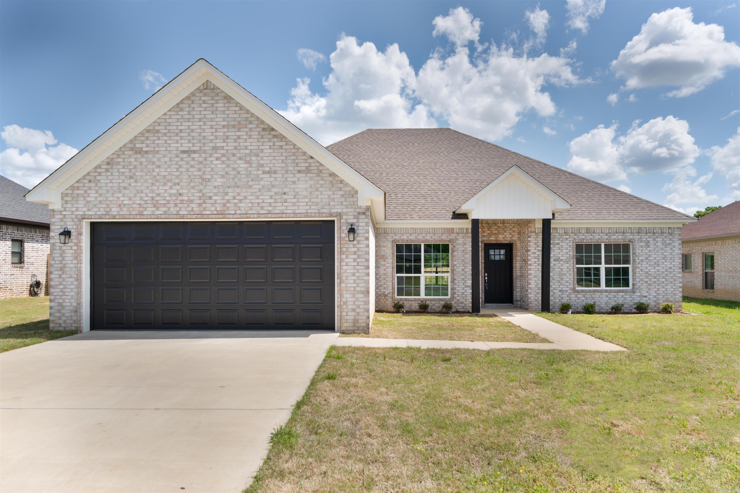 11 River Cliff Drive — photo