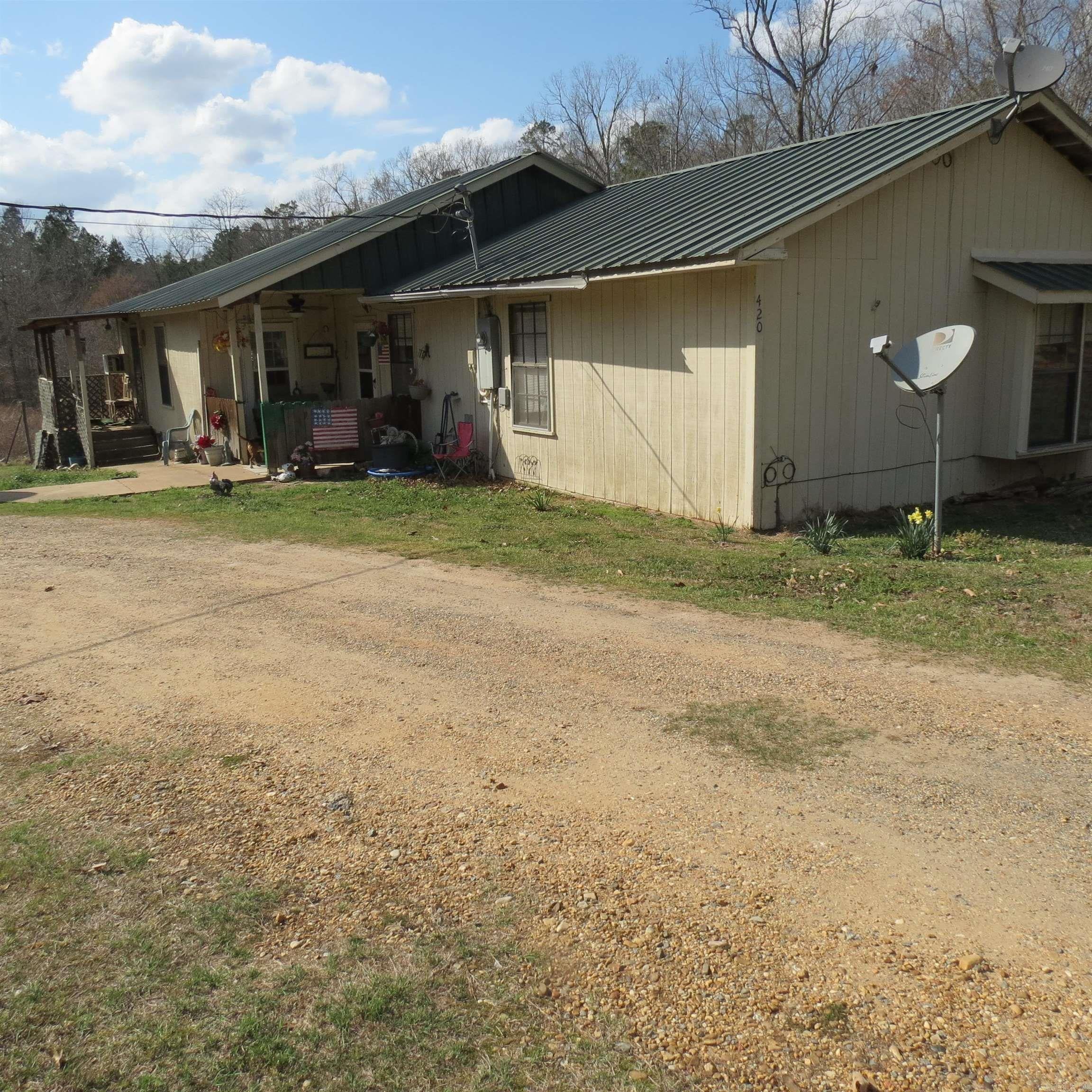 420 Dogwood Road — photo