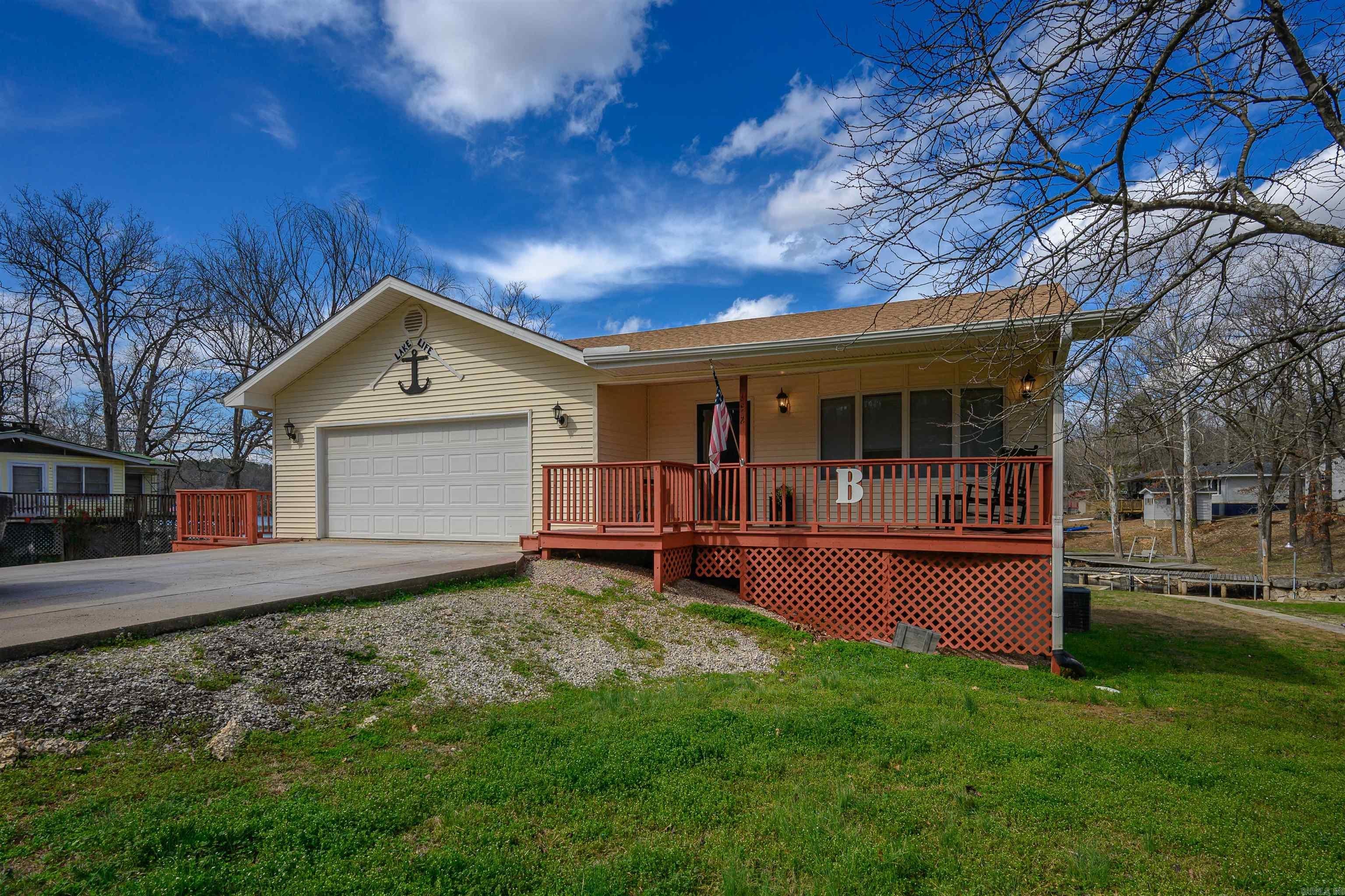 152 E Lakeshore Drive — photo