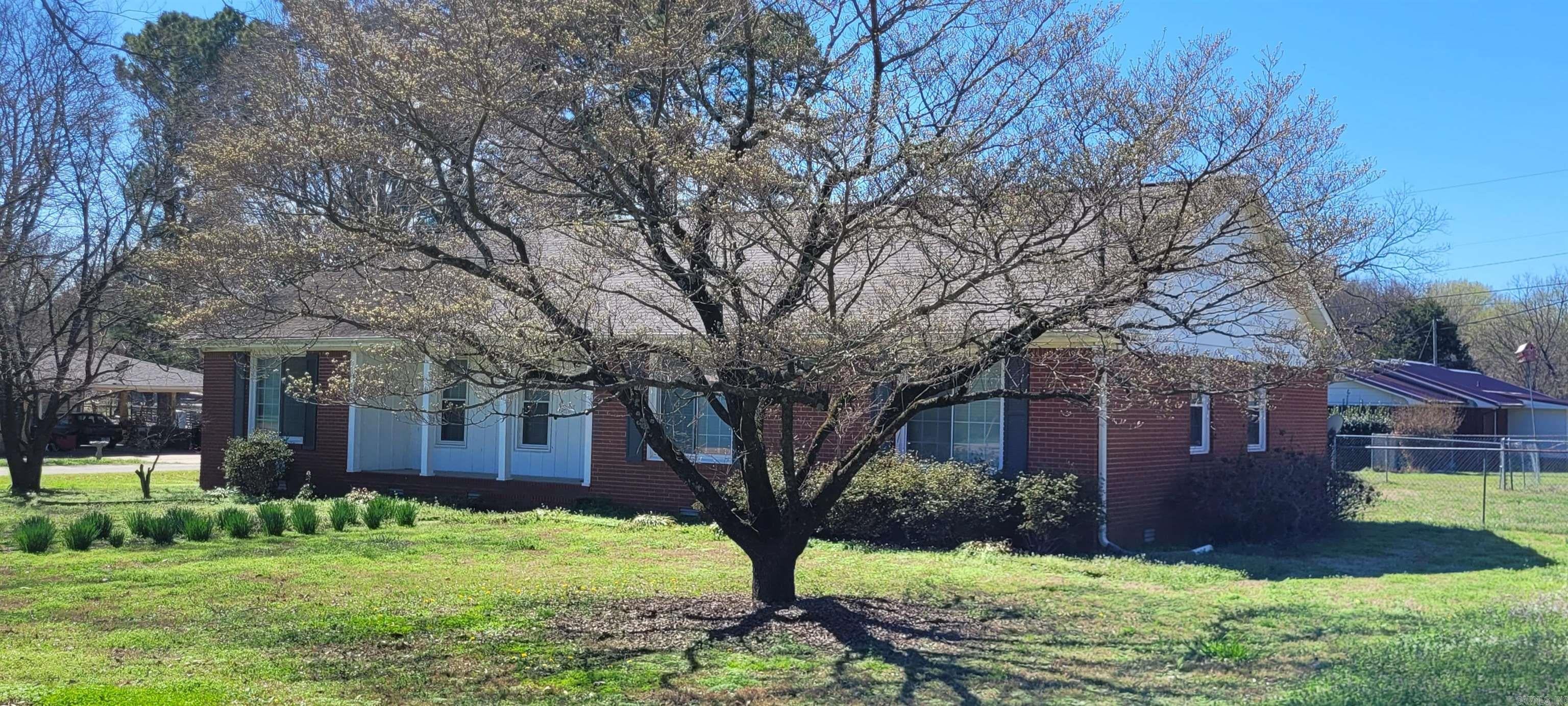 Home in McCrory, AR 72101 — photo 2