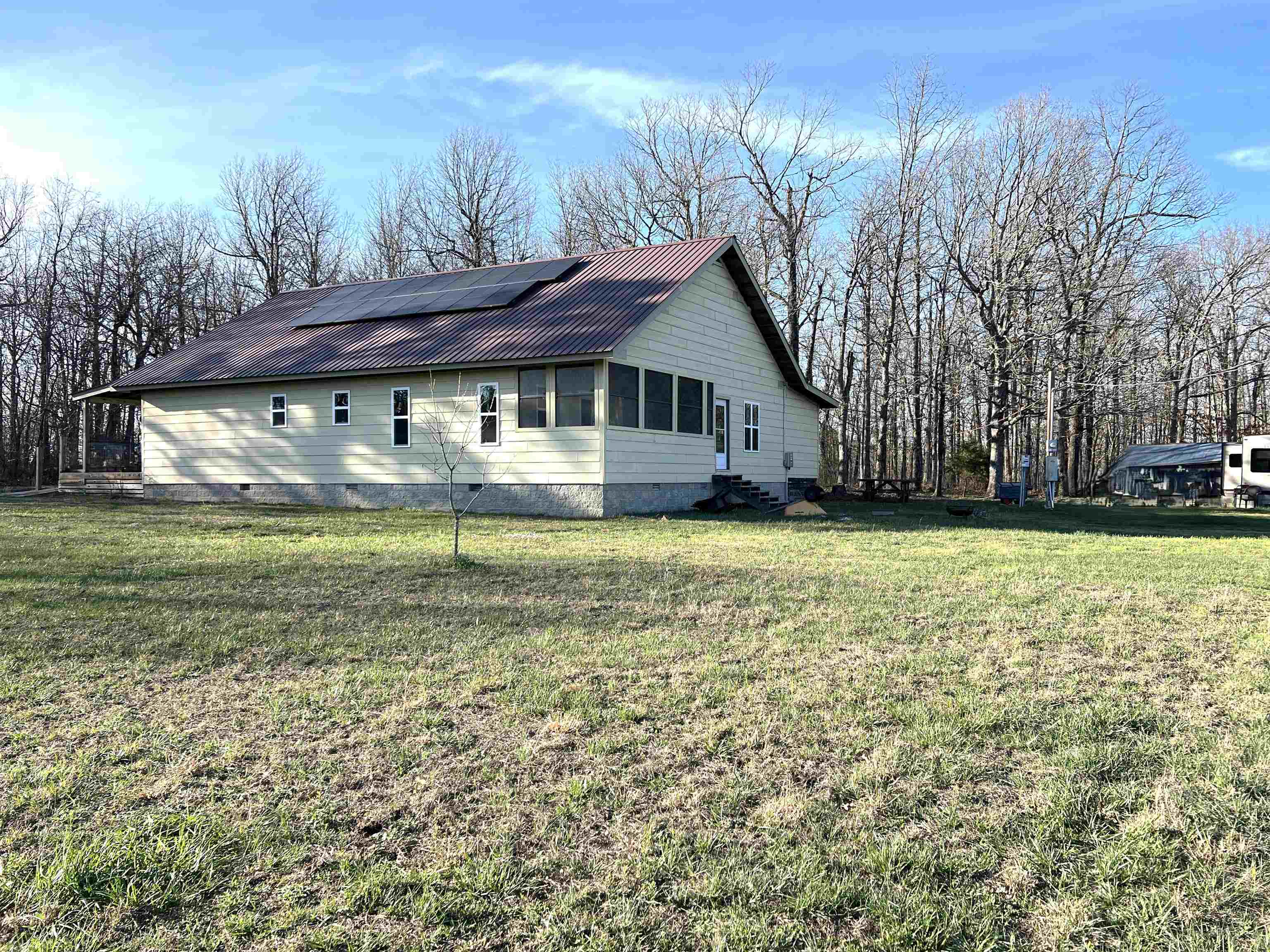 2118 Jimmy Creek Road — photo